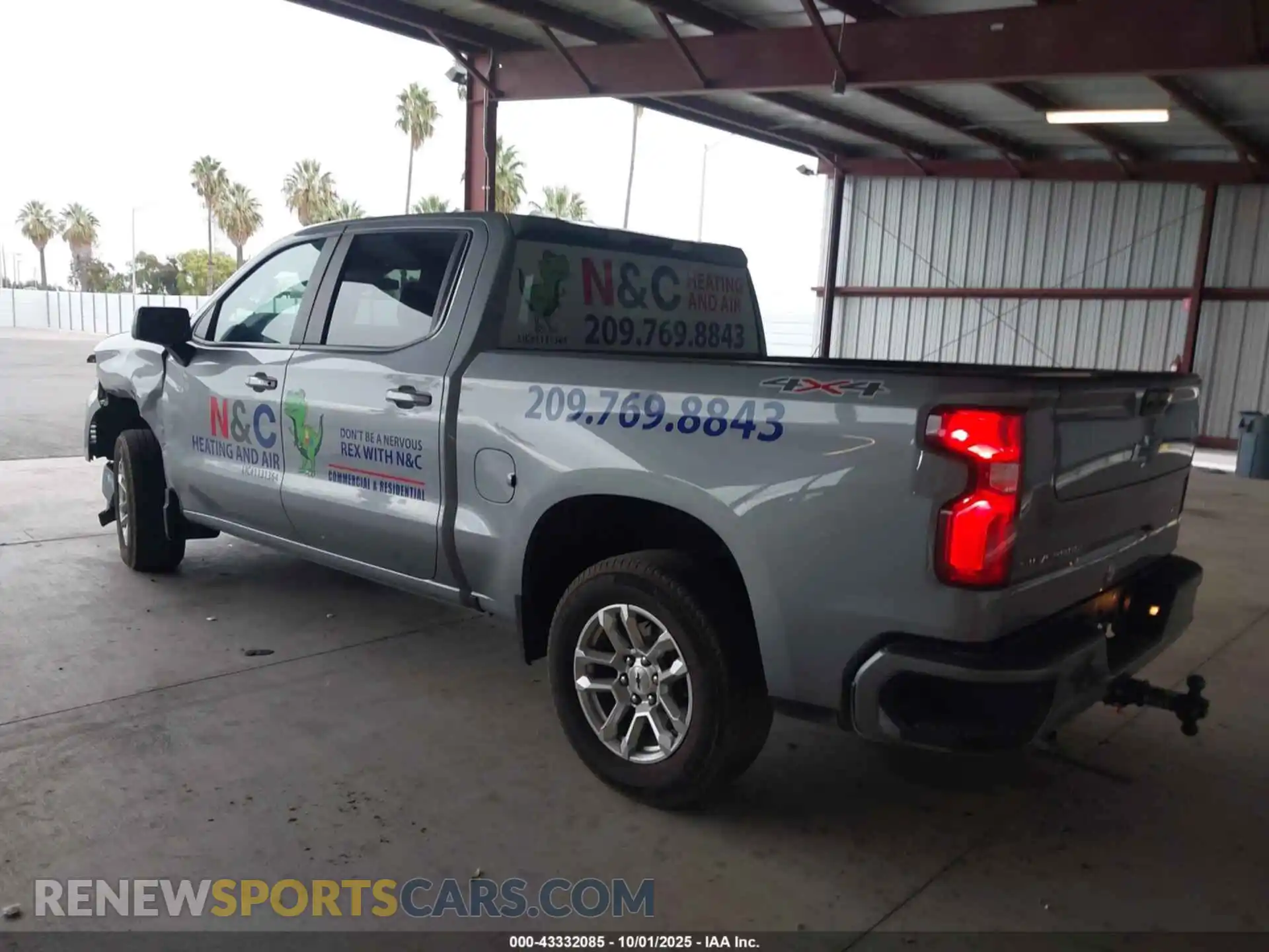 3 Photograph of a damaged car 3GCPDEEK9RG318444 CHEVROLET SILVERADO 1500 2024