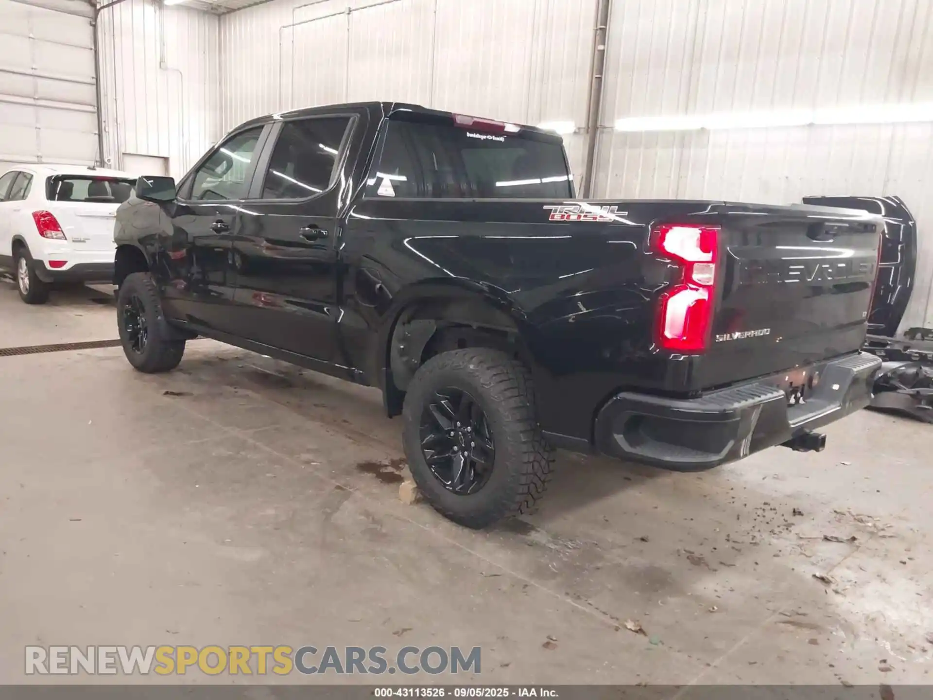 3 Photograph of a damaged car 3GCPDFEK4RG194444 CHEVROLET SILVERADO 1500 2024