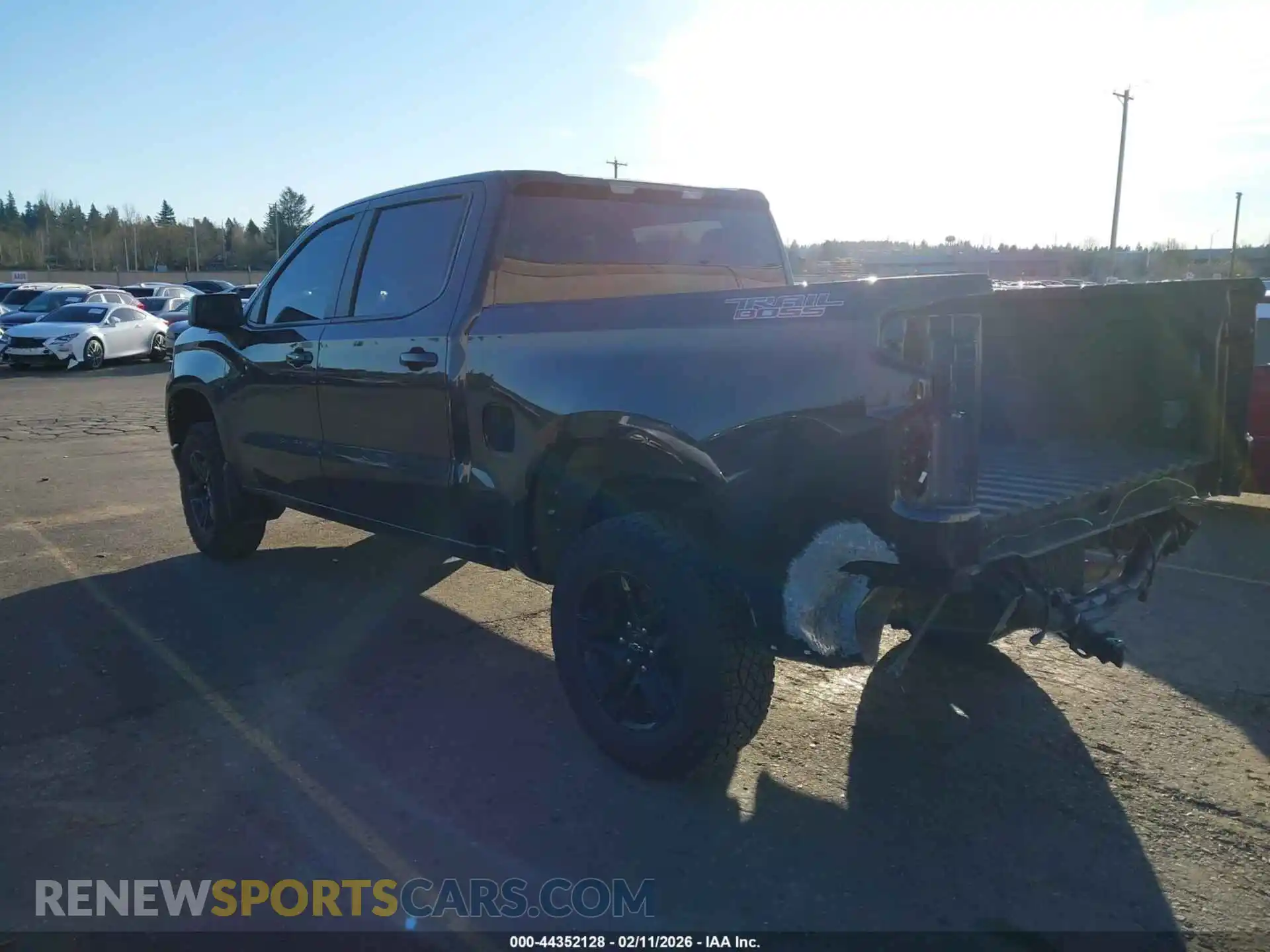 3 Photograph of a damaged car 3GCPDFEKXRG268336 CHEVROLET SILVERADO 1500 2024