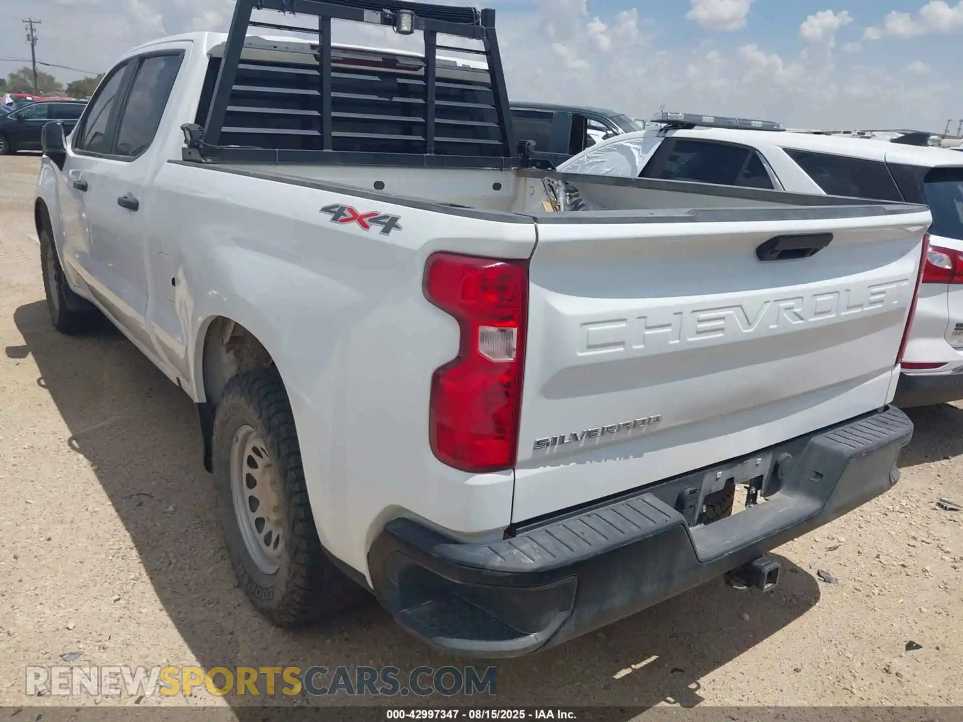 3 Photograph of a damaged car 3GCUDAED2RG105400 CHEVROLET SILVERADO 1500 2024