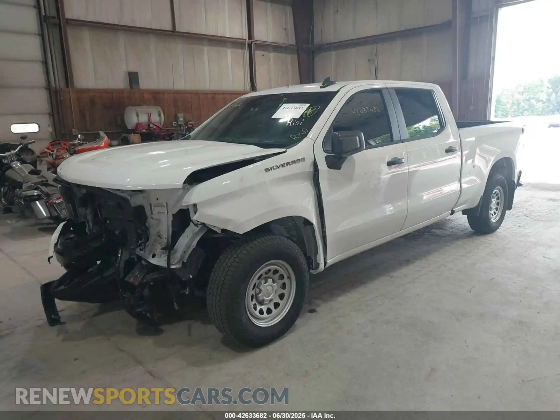 2 Photograph of a damaged car 3GCUDAED6RG152347 CHEVROLET SILVERADO 1500 2024