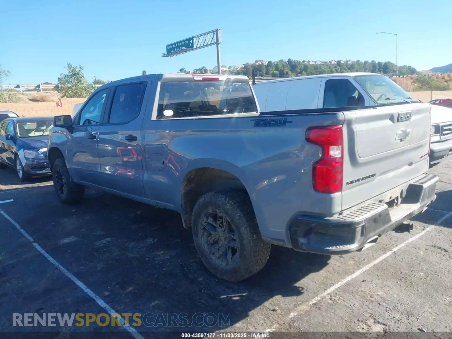 3 Photograph of a damaged car 3GCUDCE83RG421015 CHEVROLET SILVERADO 1500 2024