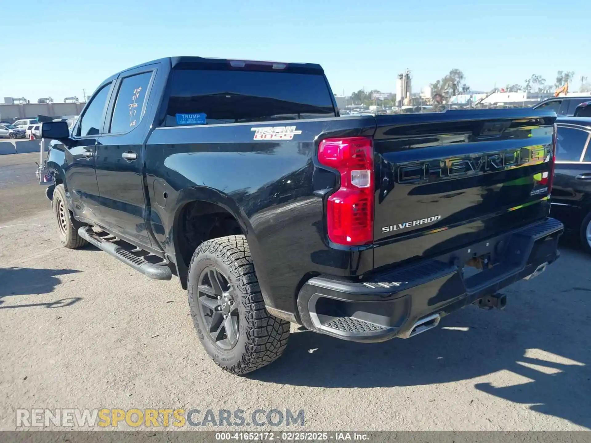 3 Photograph of a damaged car 3GCUDCE84RG129664 CHEVROLET SILVERADO 1500 2024