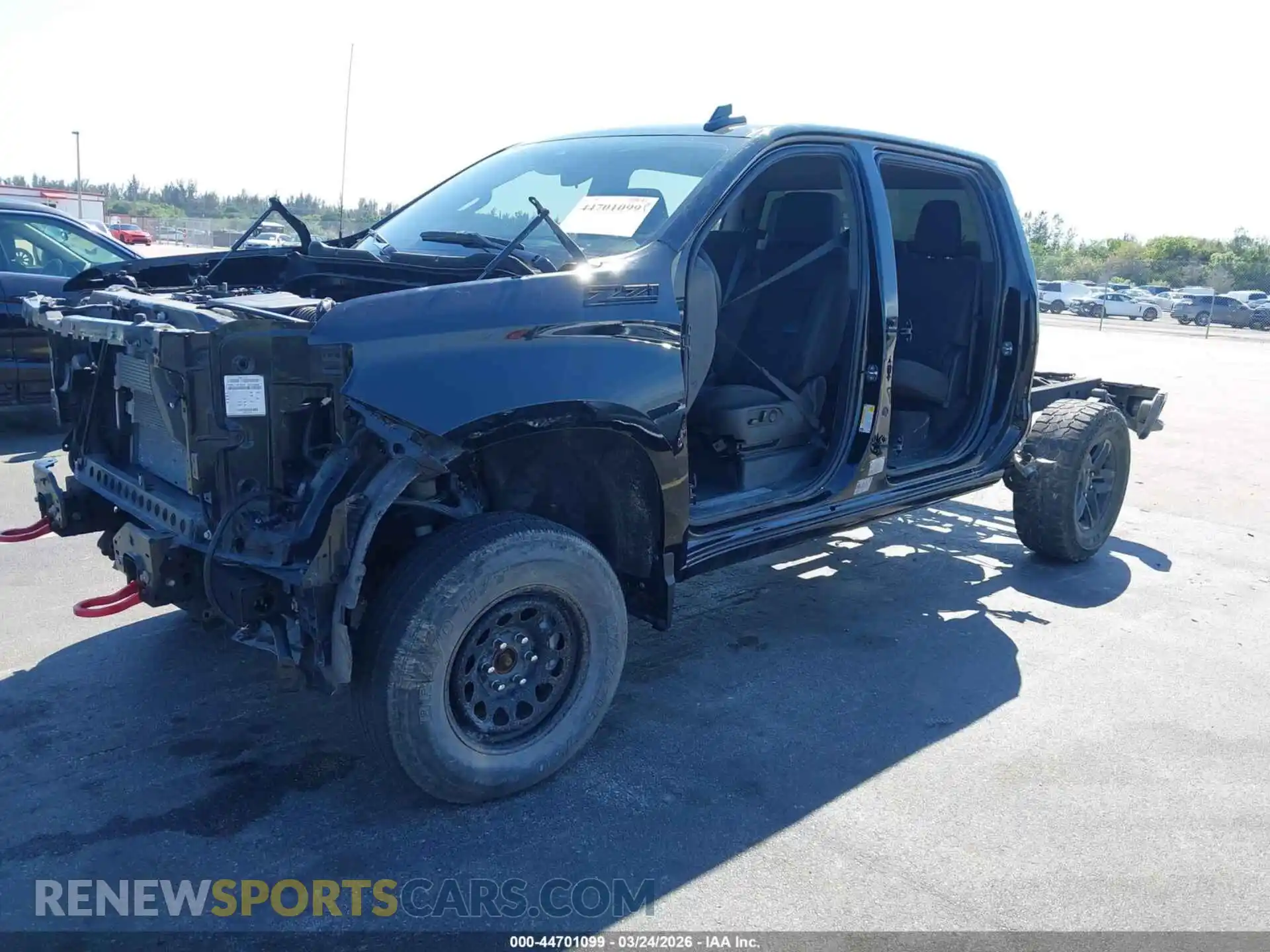 2 Photograph of a damaged car 3GCUDCED5RG290988 CHEVROLET SILVERADO 1500 2024