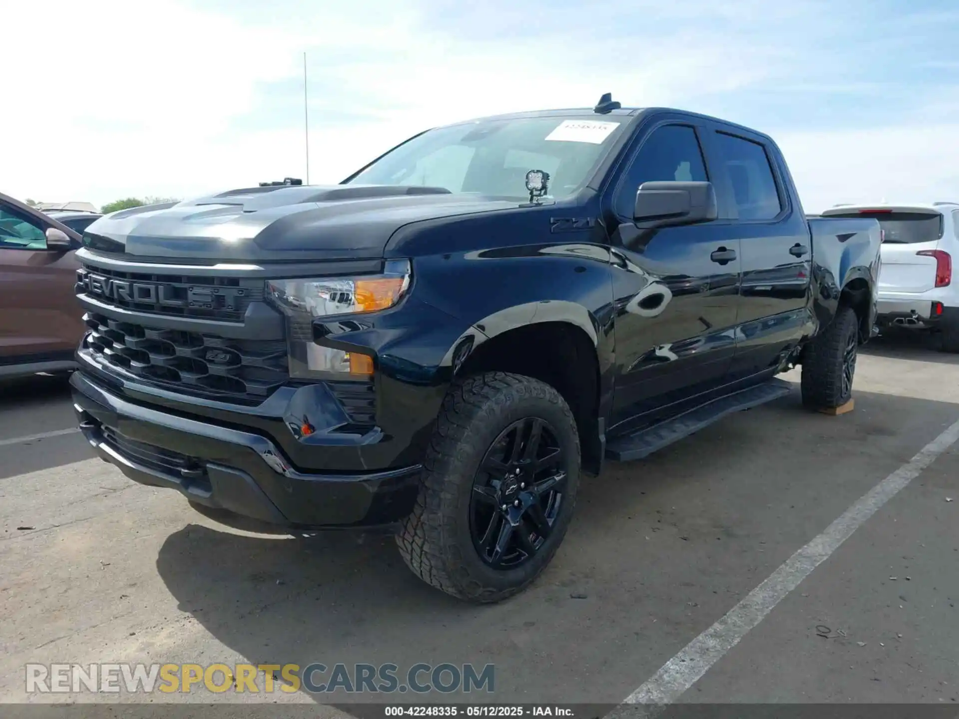 2 Photograph of a damaged car 3GCUDCED9RG366664 CHEVROLET SILVERADO 1500 2024