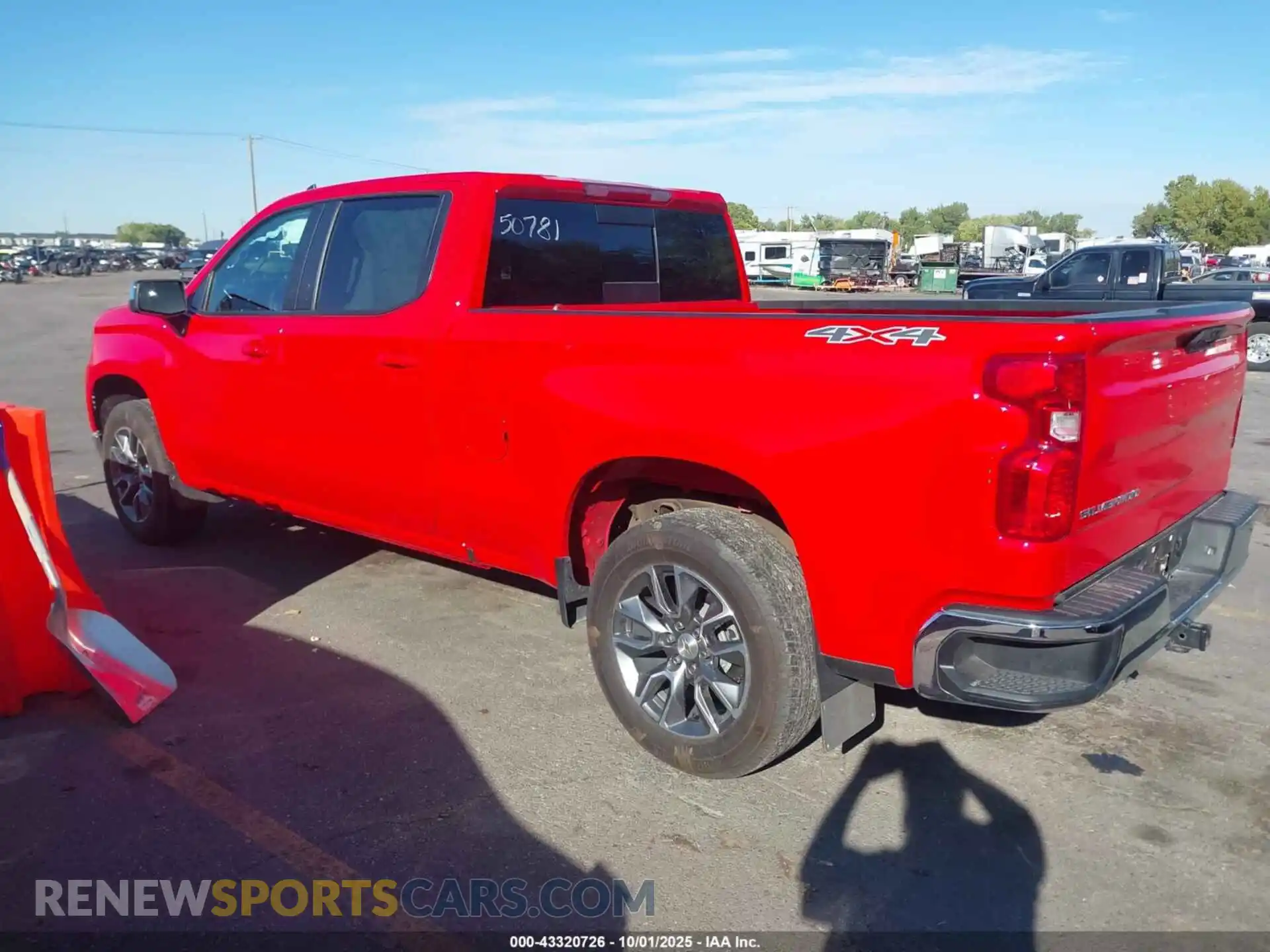 3 fotografías del automóvil dañado 3GCUDDED0RG230008 CHEVROLET SILVERADO 1500 2024