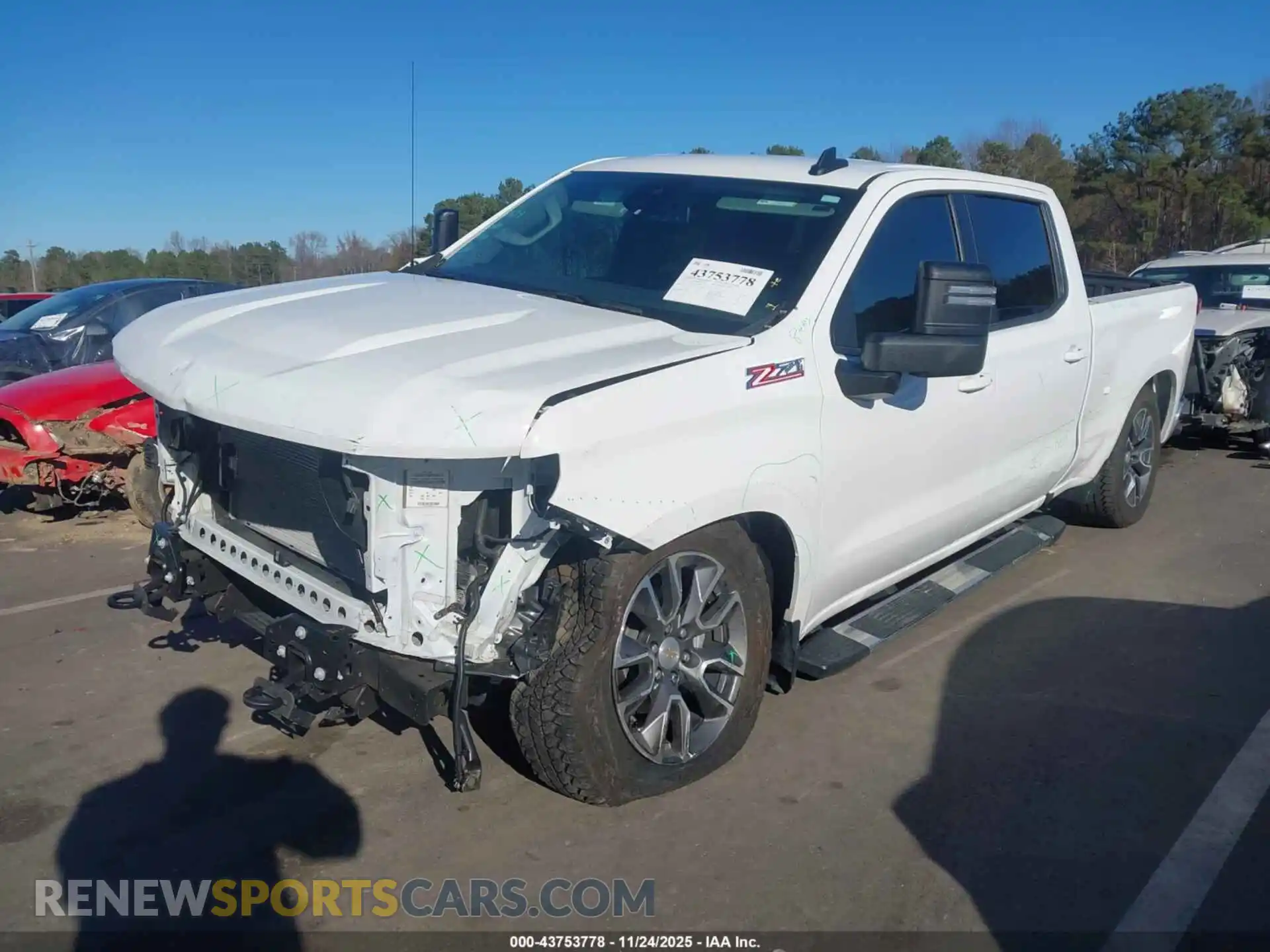 2 Photograph of a damaged car 3GCUDDED2RG203392 CHEVROLET SILVERADO 1500 2024