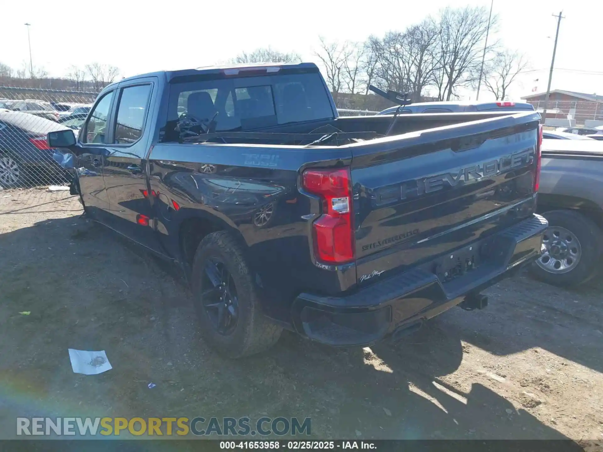 3 Photograph of a damaged car 3GCUDFED0RG306113 CHEVROLET SILVERADO 1500 2024