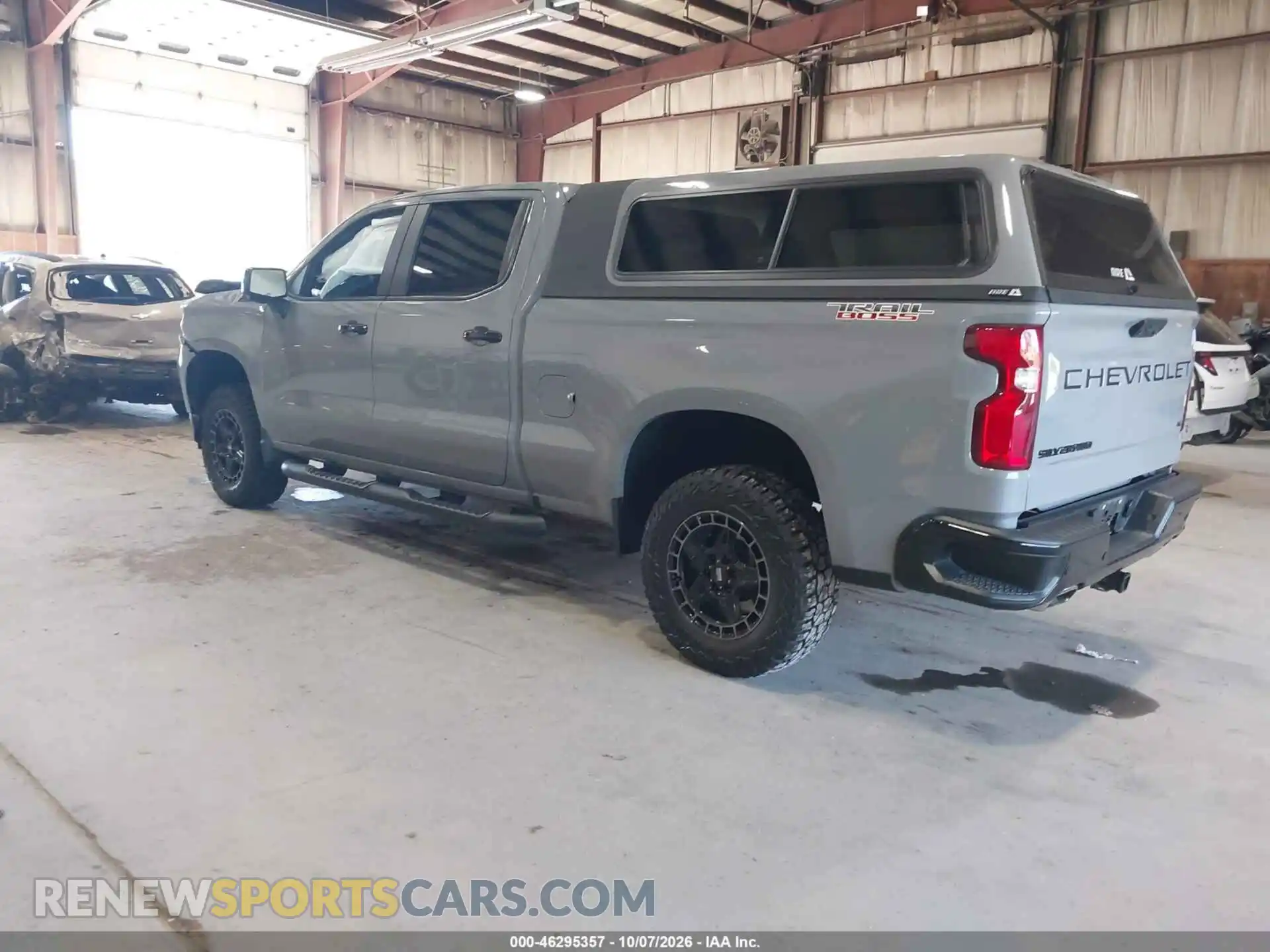 3 Фотография поврежденного автомобиля 3GCUDFED1RG382052 CHEVROLET SILVERADO 1500 2024