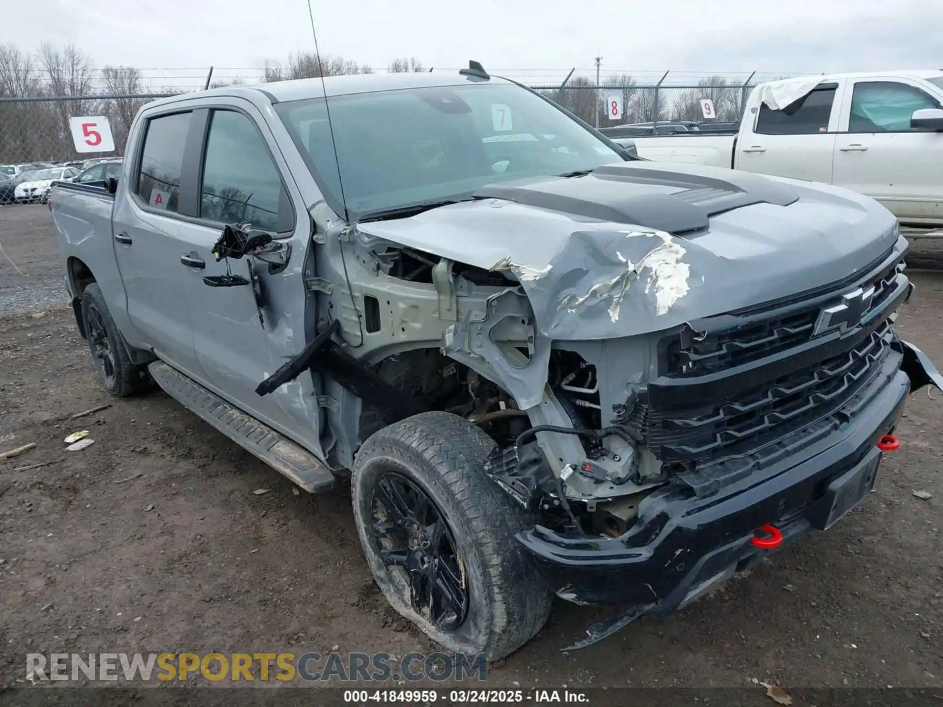 1 Фотография поврежденного автомобиля 3GCUDFED3RG144459 CHEVROLET SILVERADO 1500 2024
