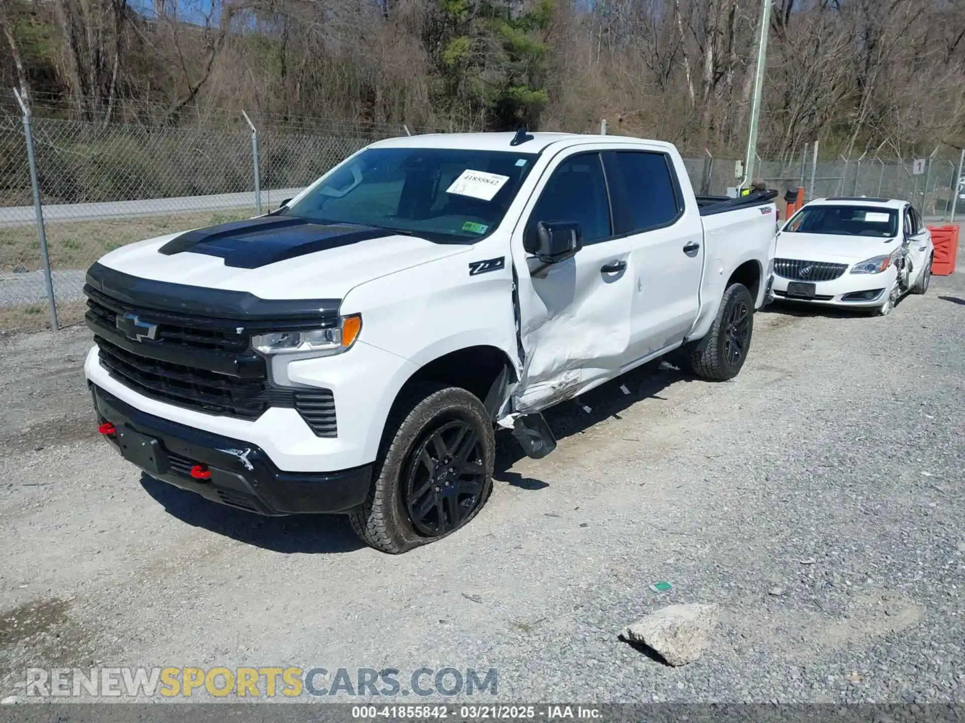 2 Photograph of a damaged car 3GCUDFED7RG397591 CHEVROLET SILVERADO 1500 2024