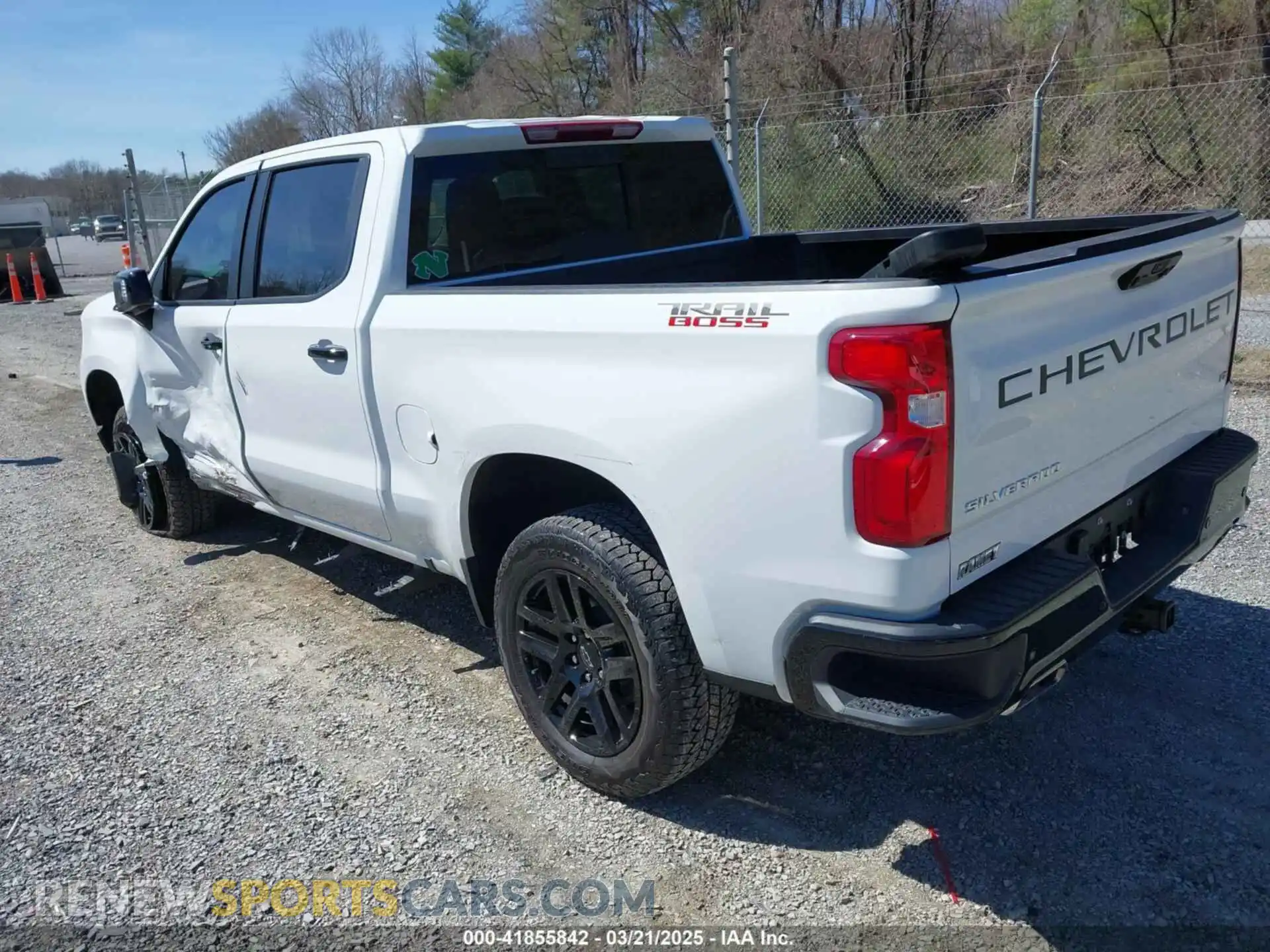 3 Photograph of a damaged car 3GCUDFED7RG397591 CHEVROLET SILVERADO 1500 2024