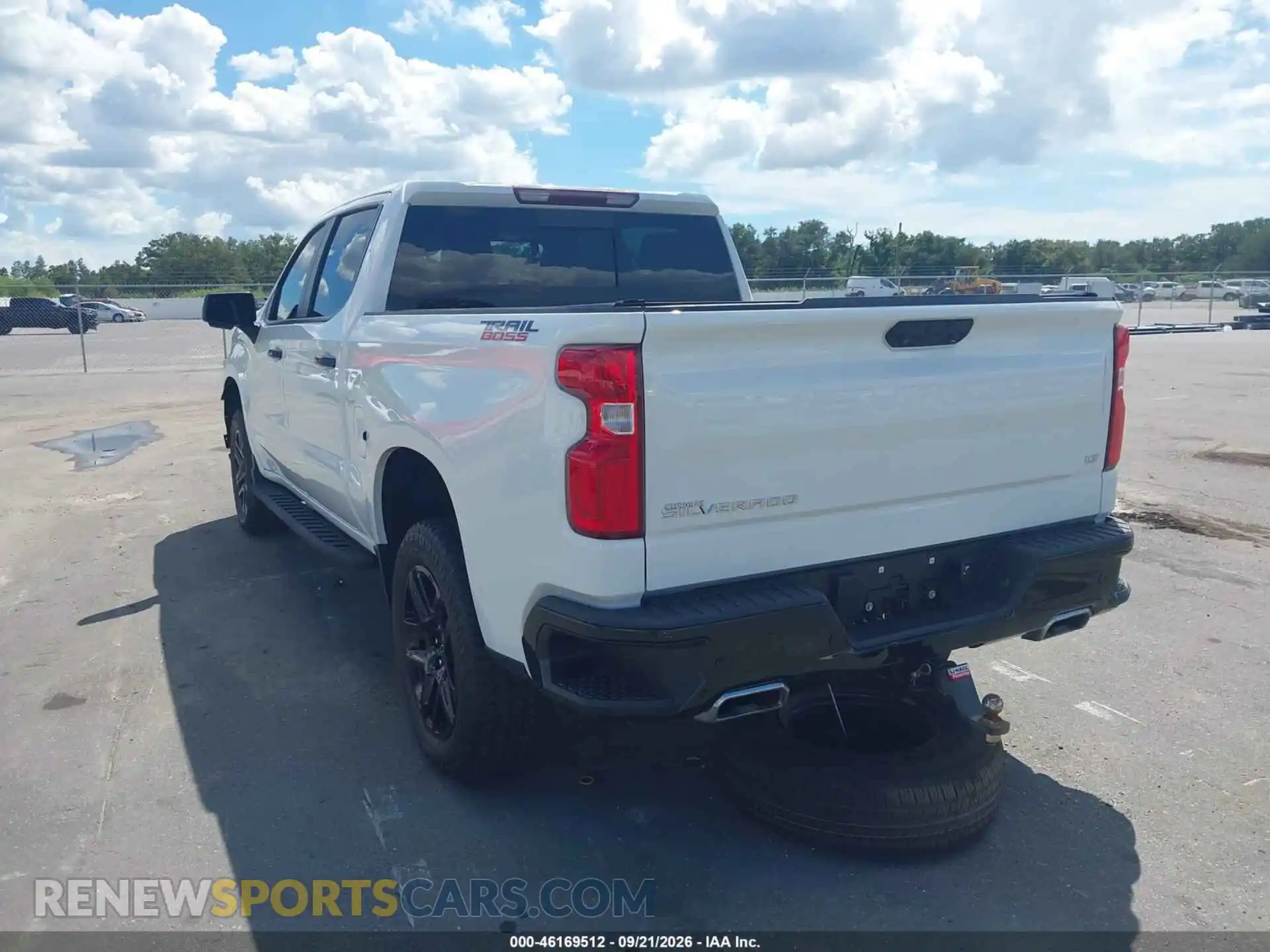 3 Photograph of a damaged car 3GCUDFED8RG112803 CHEVROLET SILVERADO 1500 2024