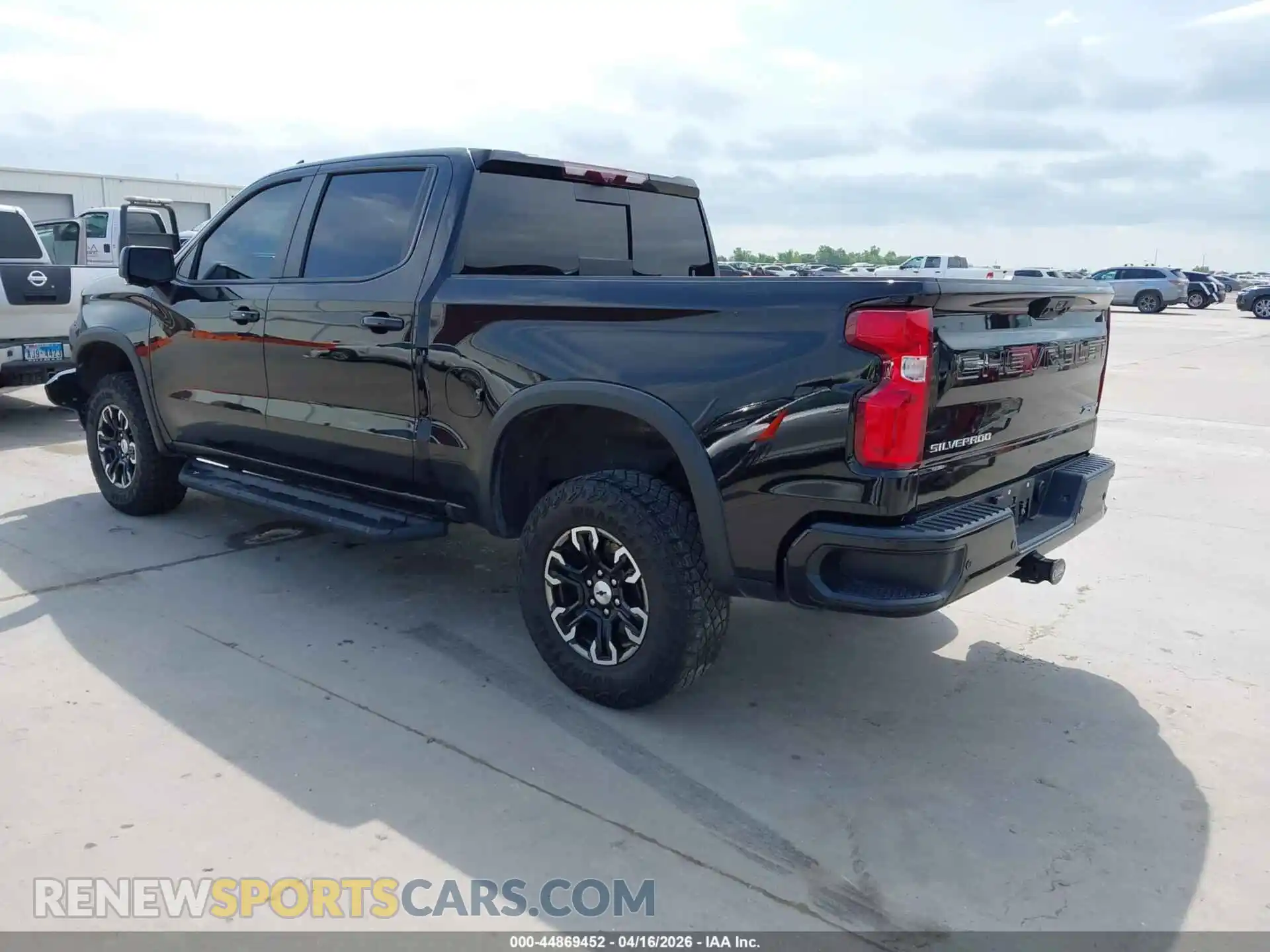 3 Photograph of a damaged car 3GCUDHE80RG226860 CHEVROLET SILVERADO 1500 2024