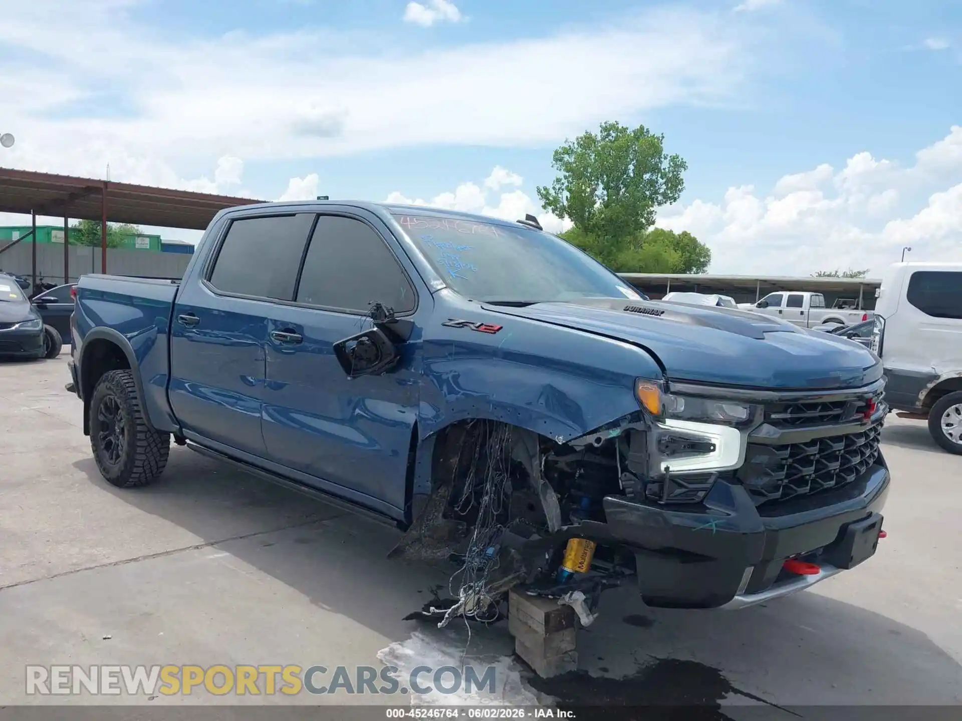 1 Фотография поврежденного автомобиля 3GCUDHE88RG261002 CHEVROLET SILVERADO 1500 2024