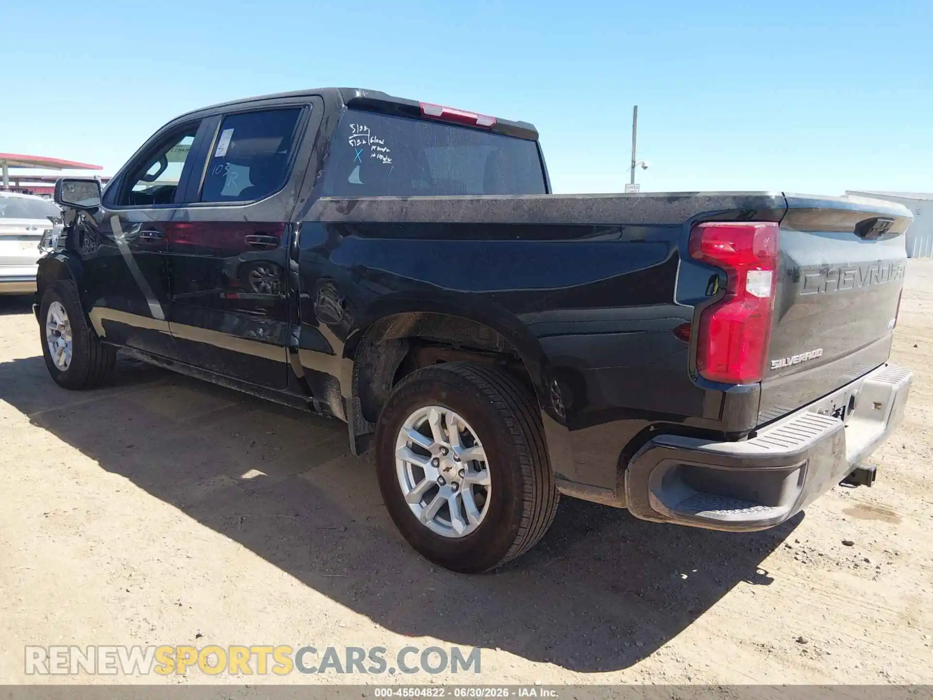 3 Фотография поврежденного автомобиля 2GCPADED0T1126463 CHEVROLET SILVERADO 1500 2026