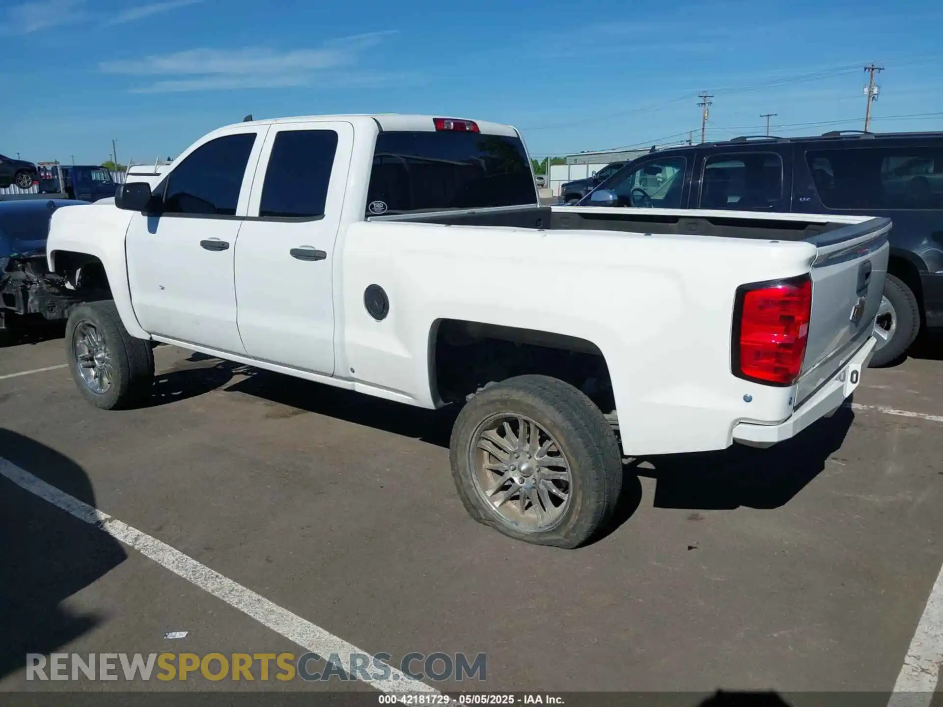 3 Photograph of a damaged car 2GCRCNECXK1243420 CHEVROLET SILVERADO 1500 LD 2019