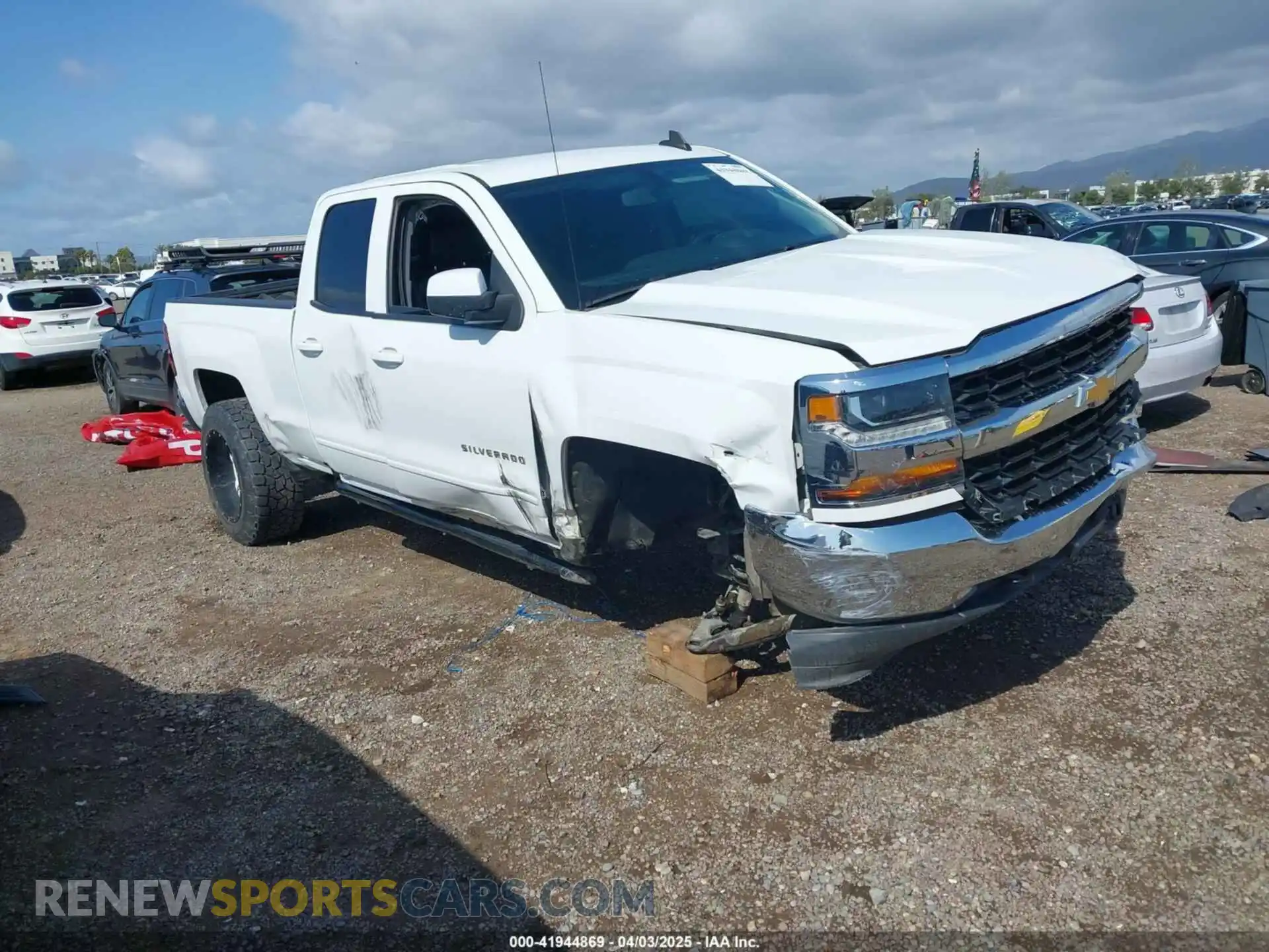 1 Photograph of a damaged car 2GCRCPEC5K1148971 CHEVROLET SILVERADO 1500 LD 2019
