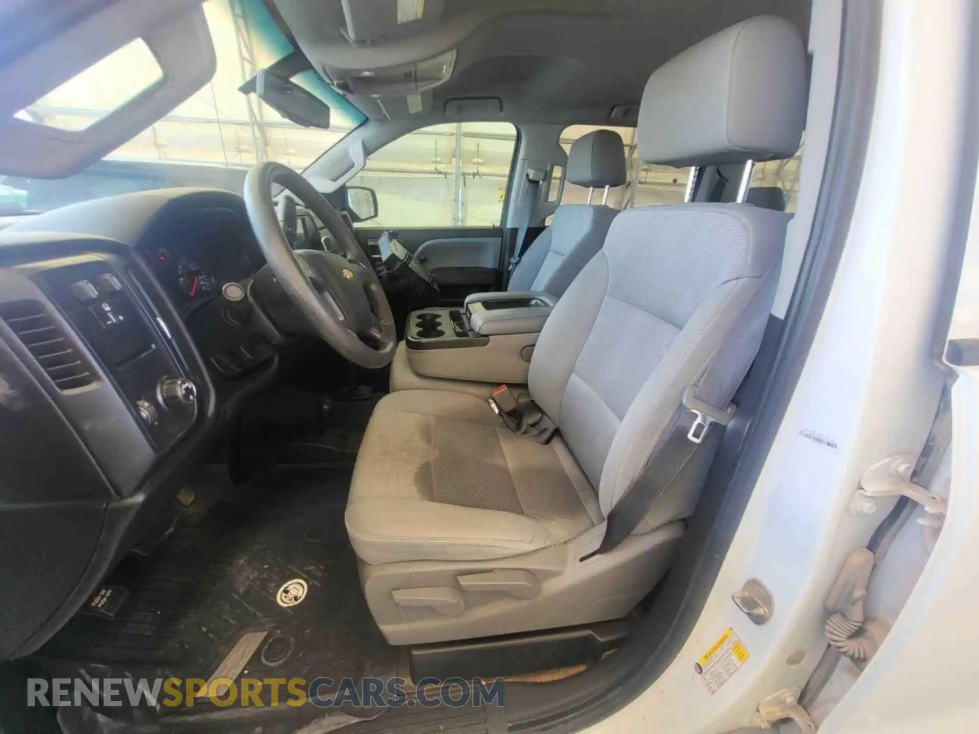 2 Photograph of a damaged car 1GC1KREG2KF218711 CHEVROLET SILVERADO 2019