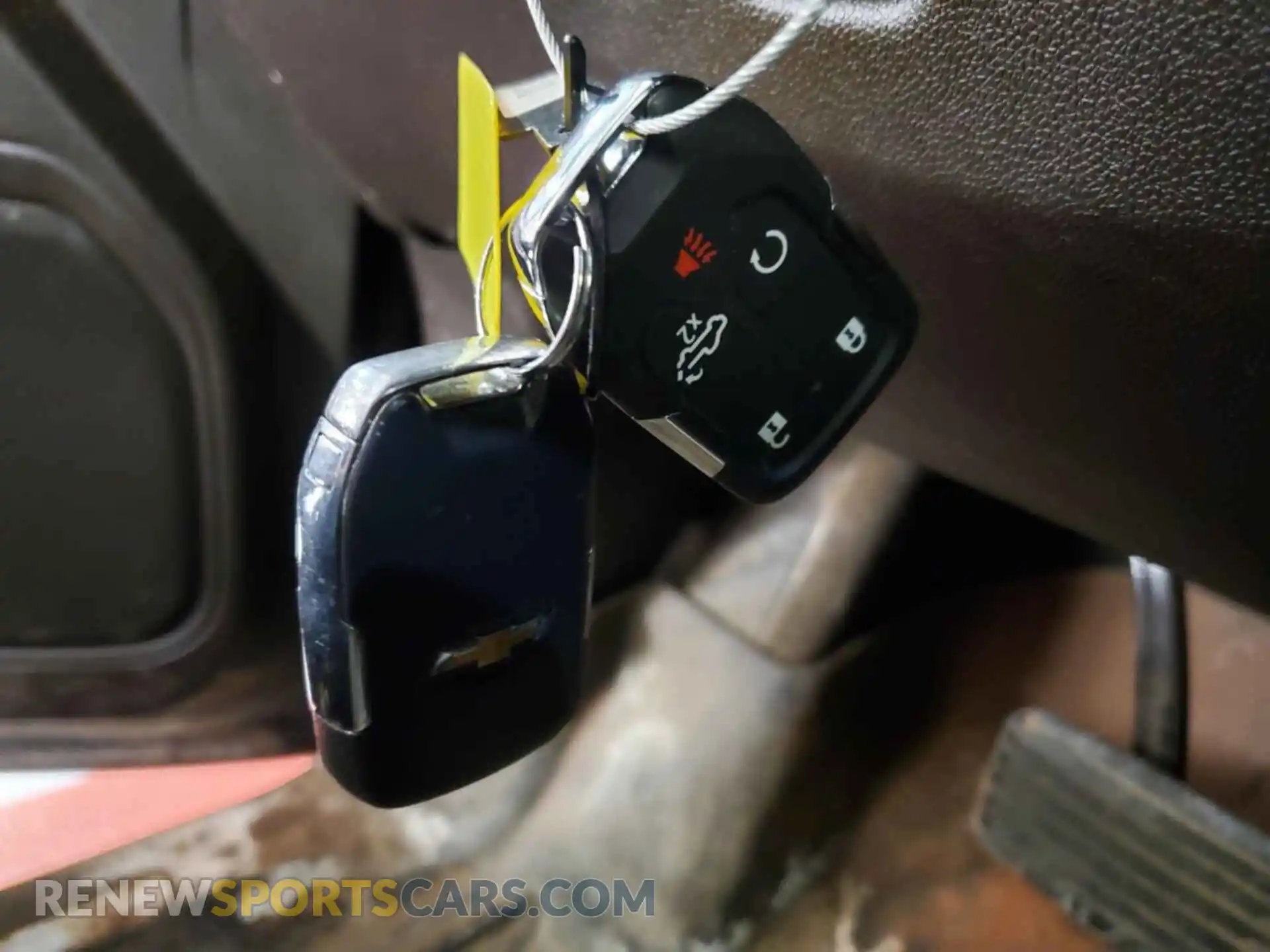 1 Photograph of a damaged car 1GCUYDED0KZ236336 CHEVROLET SILVERADO 2019