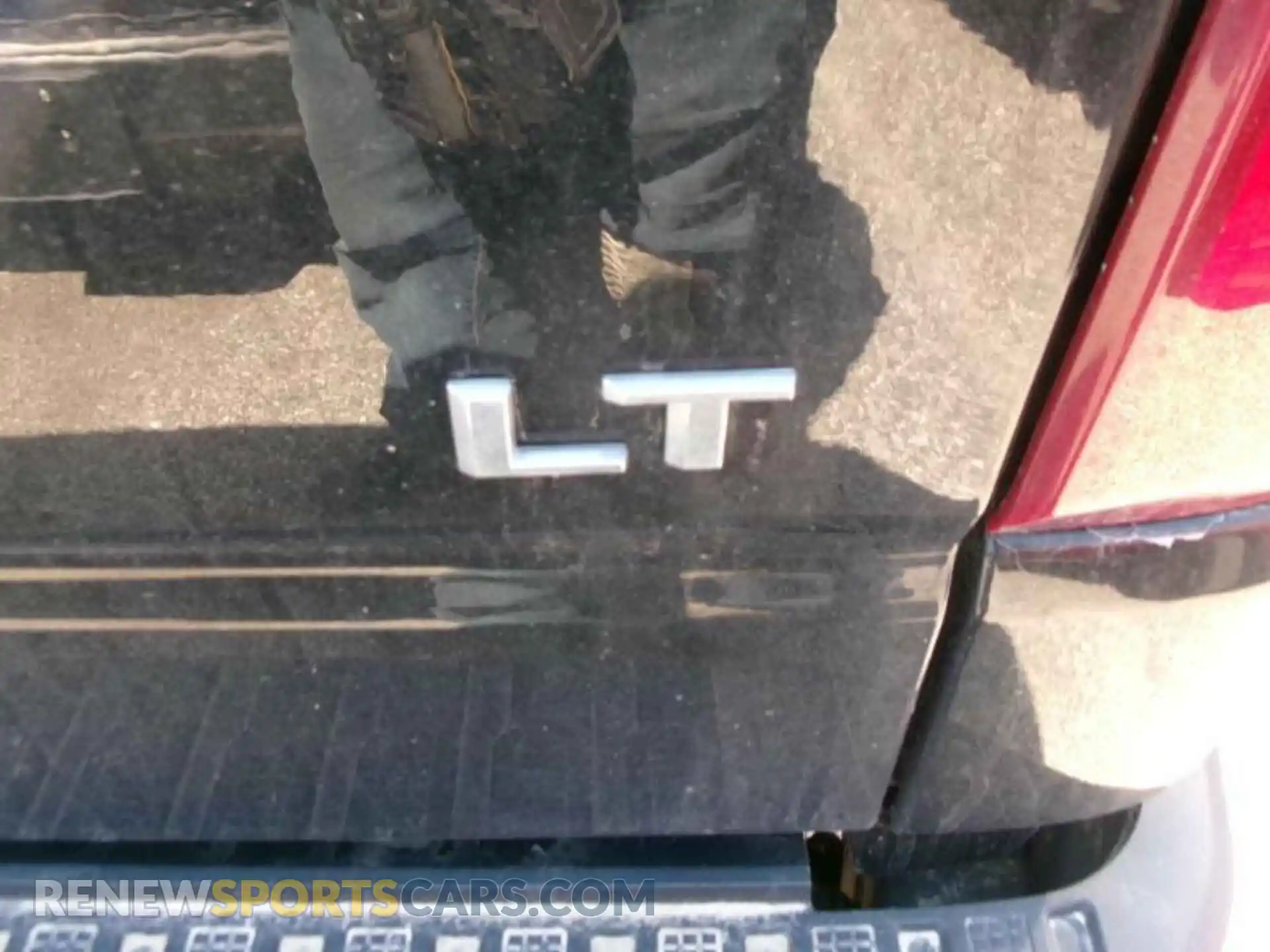 3 Photograph of a damaged car 1GCUYDED9KZ257265 CHEVROLET SILVERADO 2019