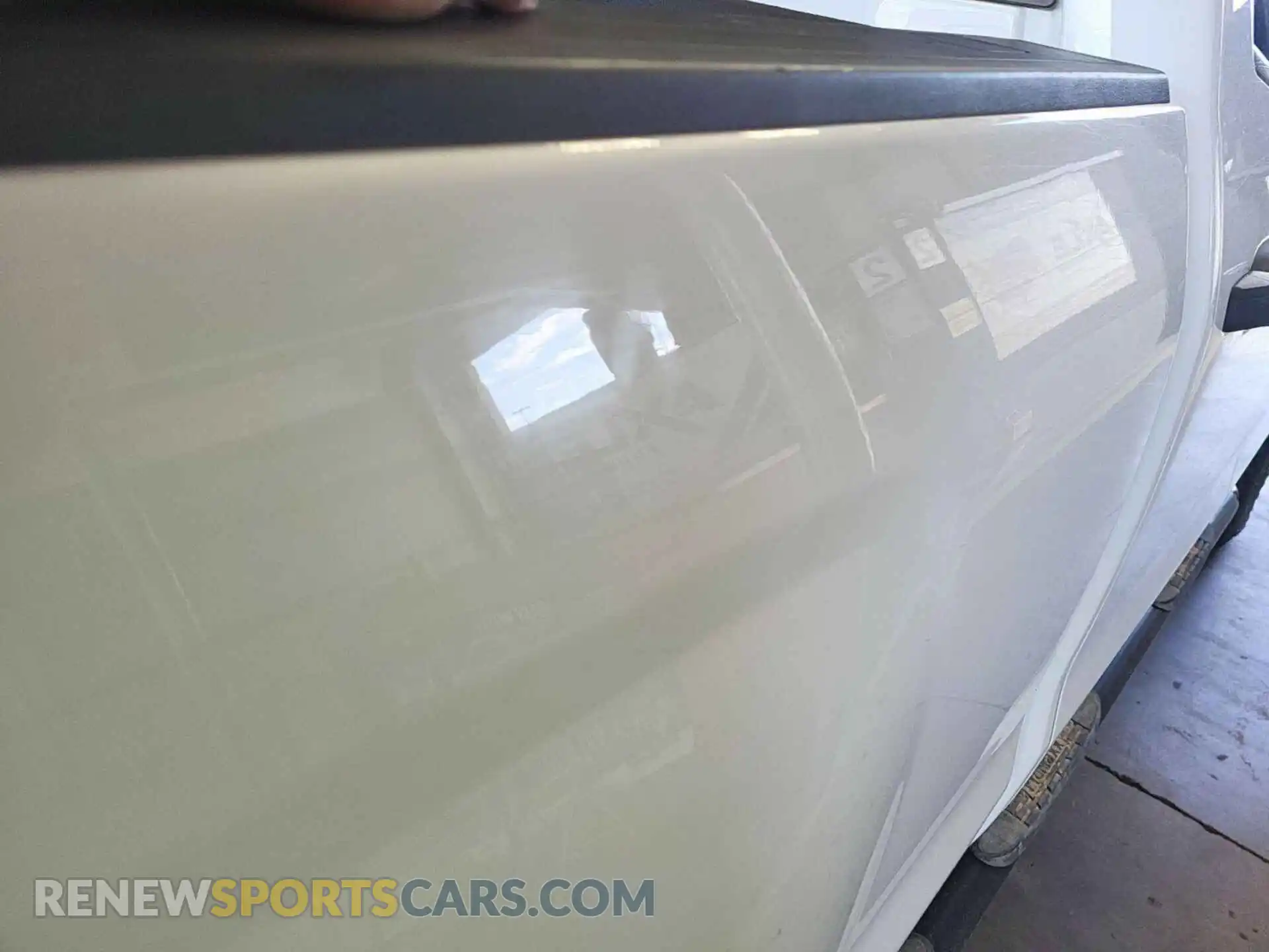 1 Photograph of a damaged car 2GC2KREG0K1204947 CHEVROLET SILVERADO 2019