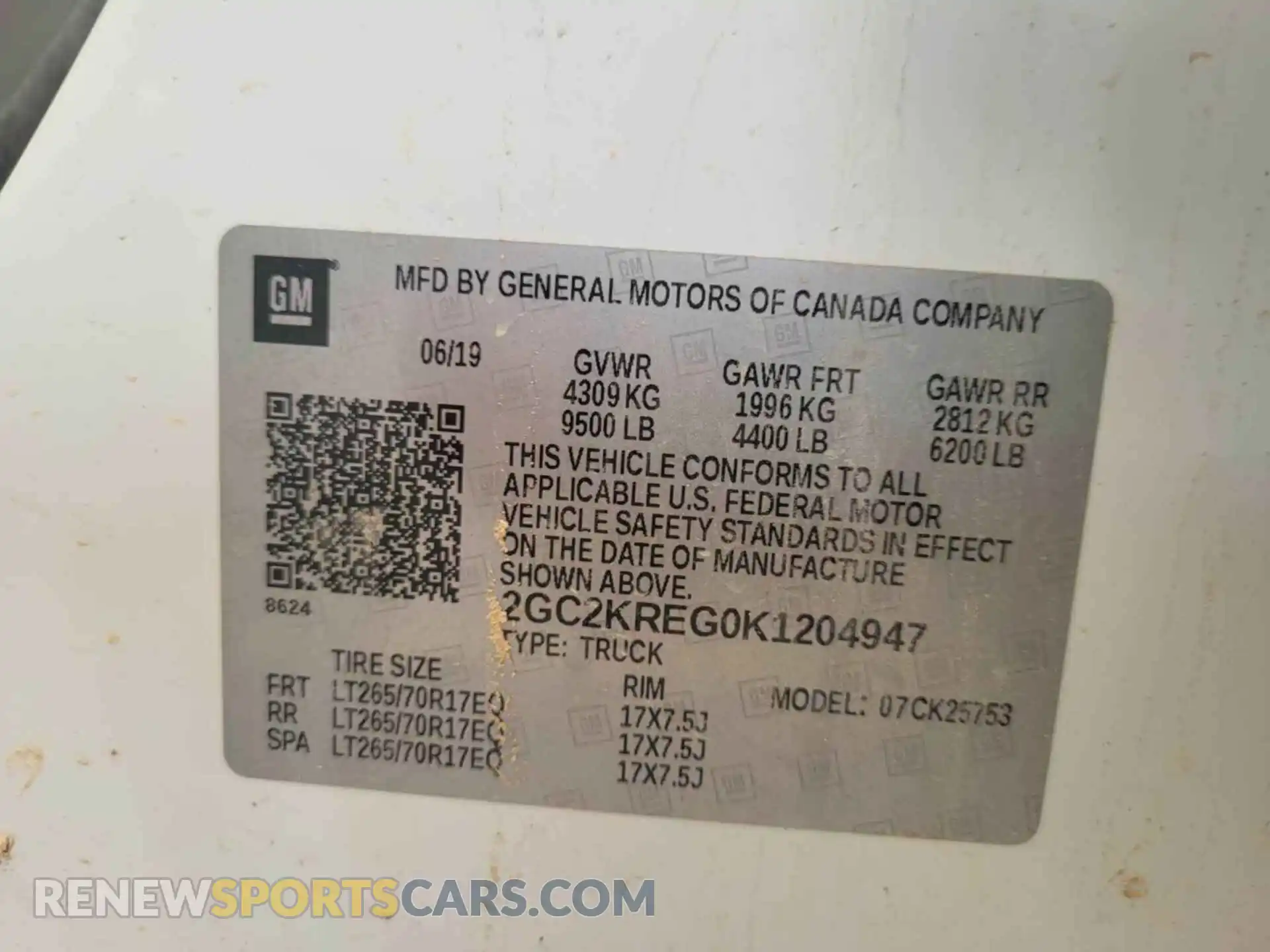 2 Photograph of a damaged car 2GC2KREG0K1204947 CHEVROLET SILVERADO 2019