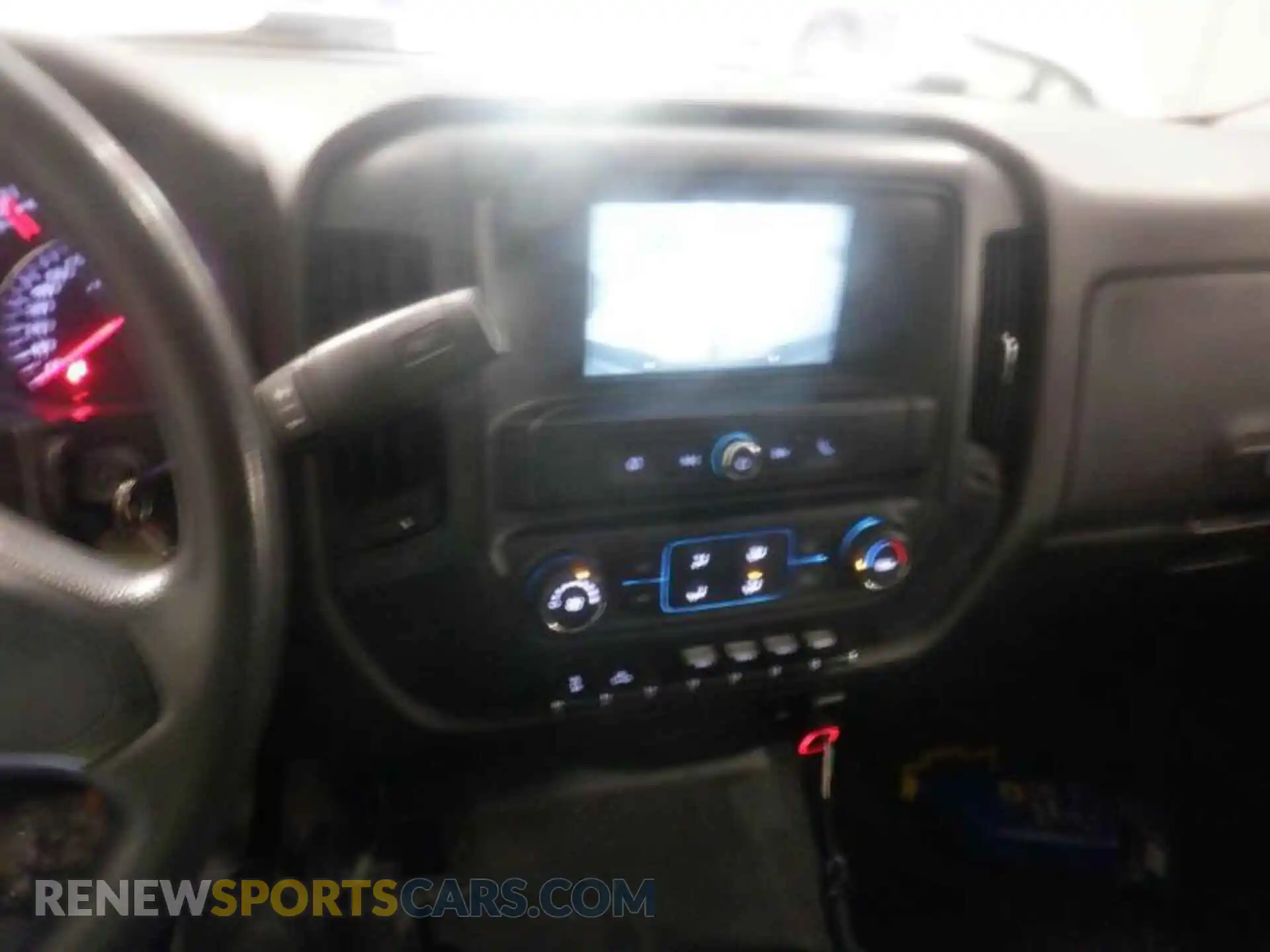 3 Photograph of a damaged car 2GC2KREG3K1198660 CHEVROLET SILVERADO 2019