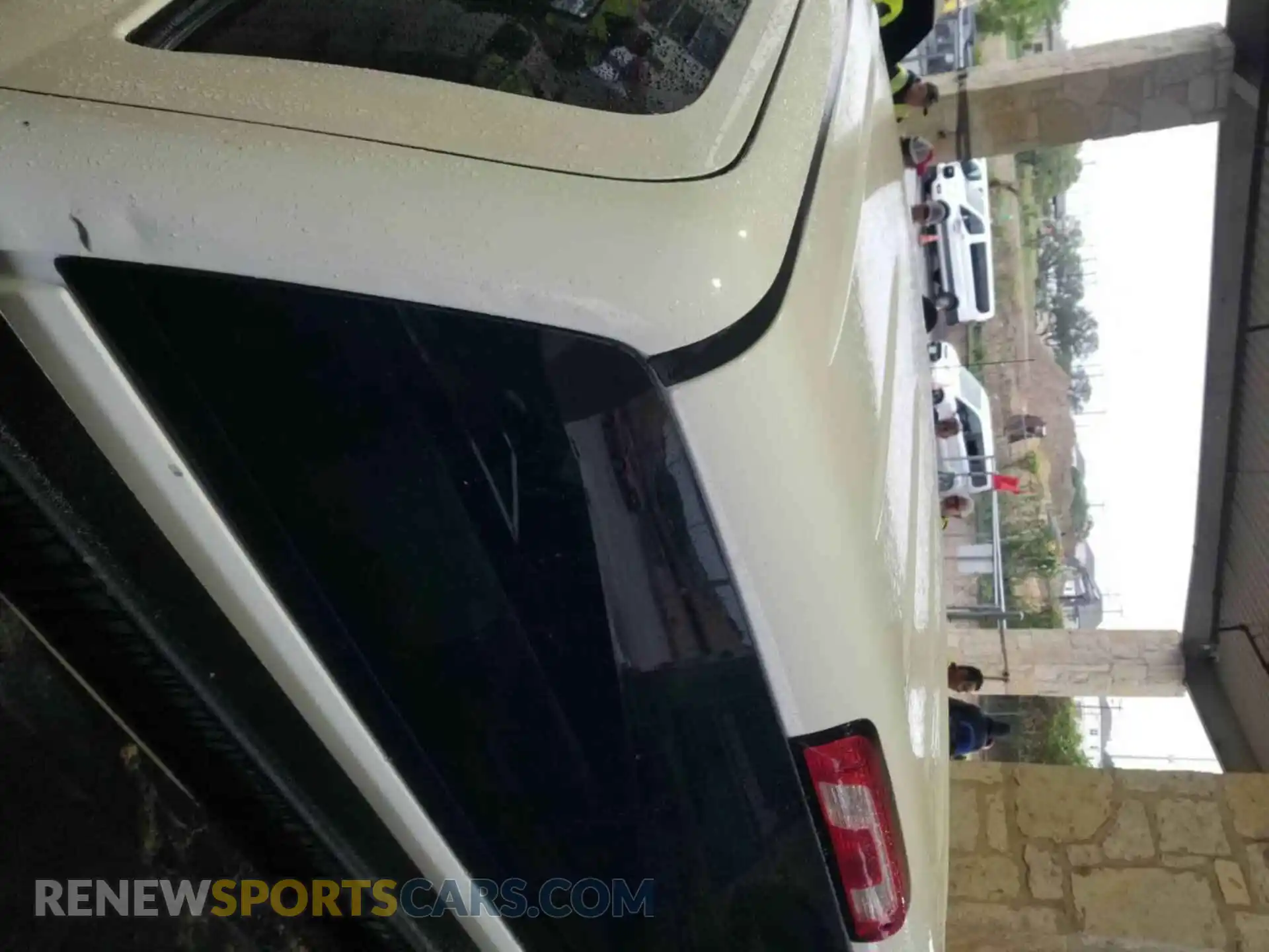 2 Photograph of a damaged car 2GC2KREG8K1118401 CHEVROLET SILVERADO 2019