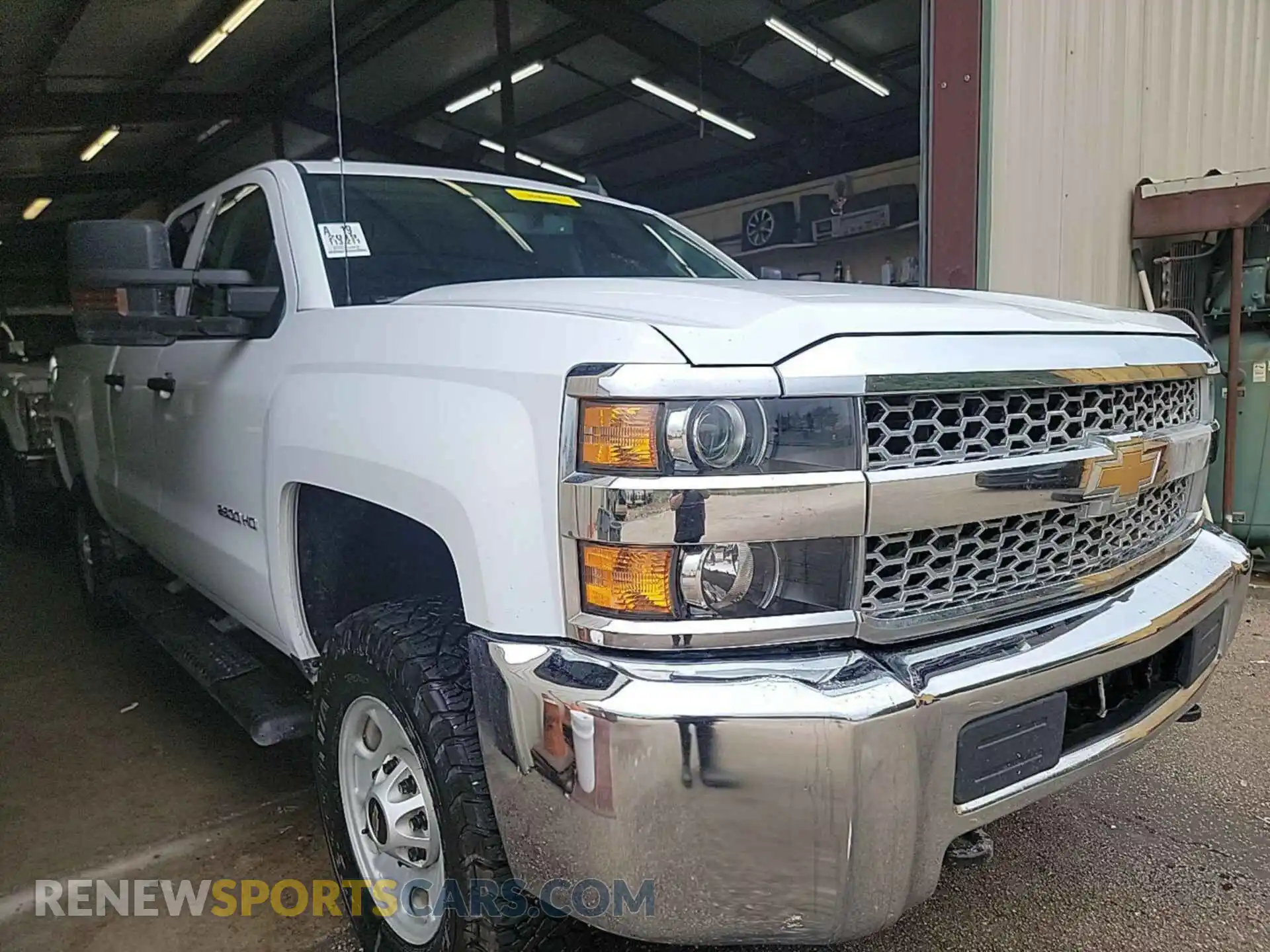 3 Photograph of a damaged car 2GC2KREGXK1230746 CHEVROLET SILVERADO 2019