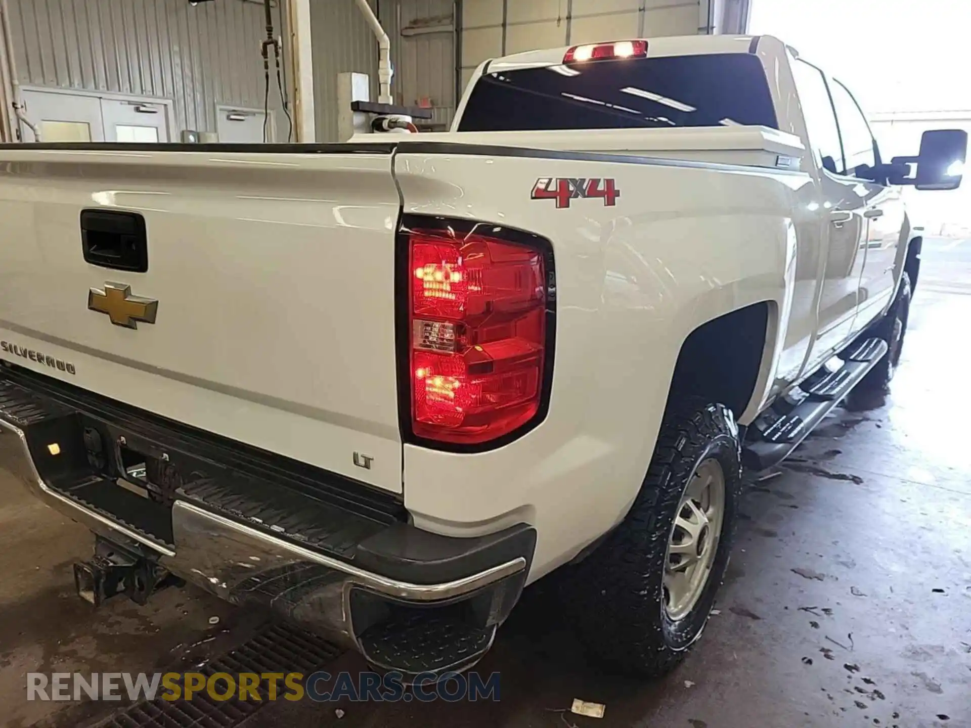 3 Photograph of a damaged car 2GC2KSEG2K1159212 CHEVROLET SILVERADO 2019