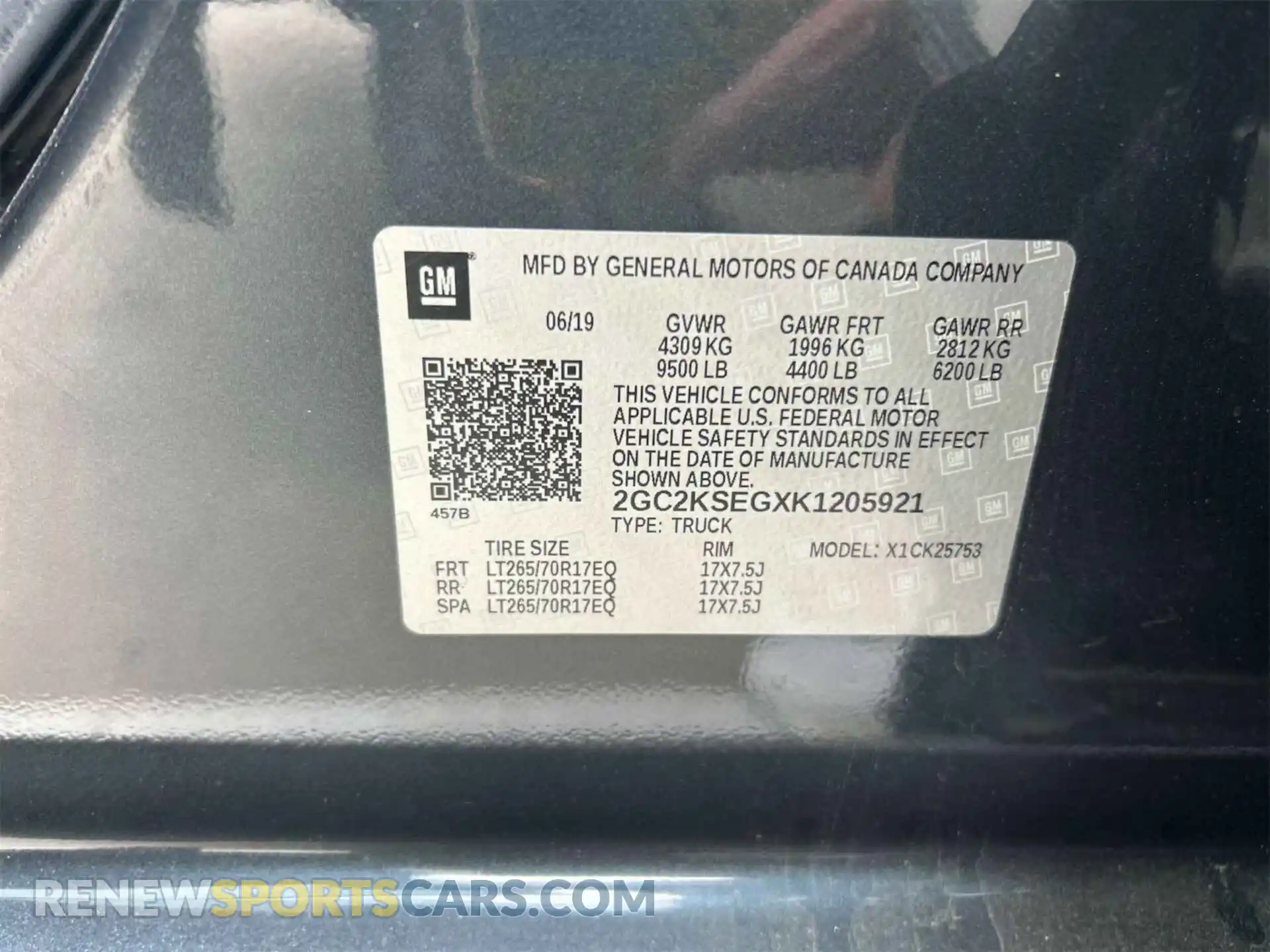 2 Photograph of a damaged car 2GC2KSEGXK1205921 CHEVROLET SILVERADO 2019
