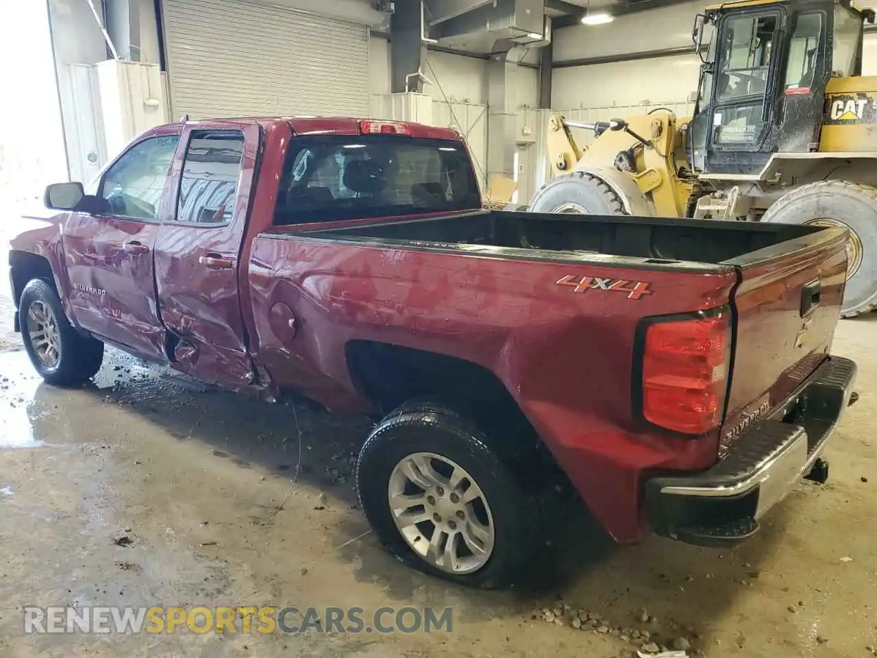 2 Photograph of a damaged car 2GCVKPEC4K1174026 CHEVROLET SILVERADO 2019