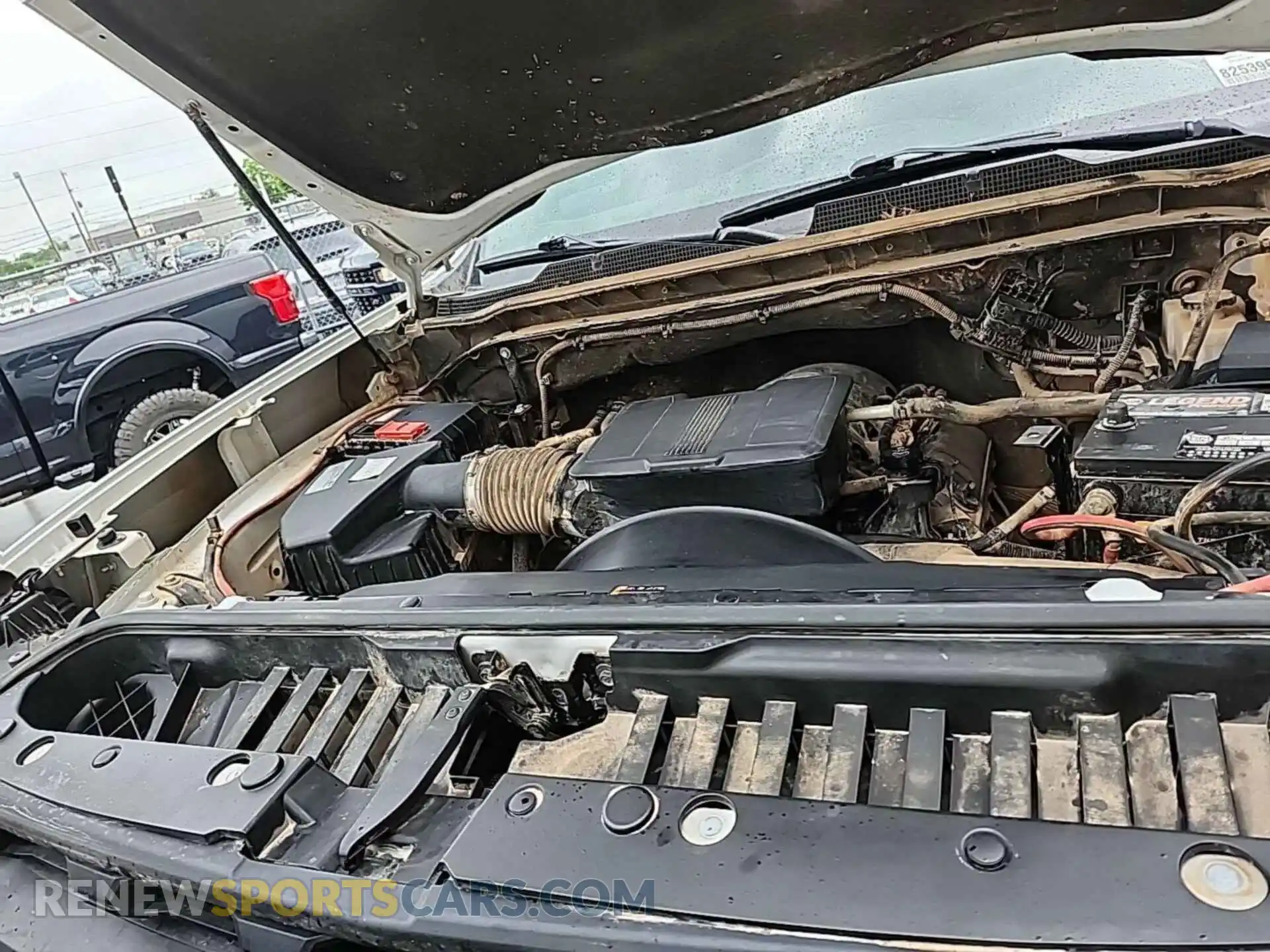 3 Photograph of a damaged car 1GC2YLE76LF233469 CHEVROLET SILVERADO 2020