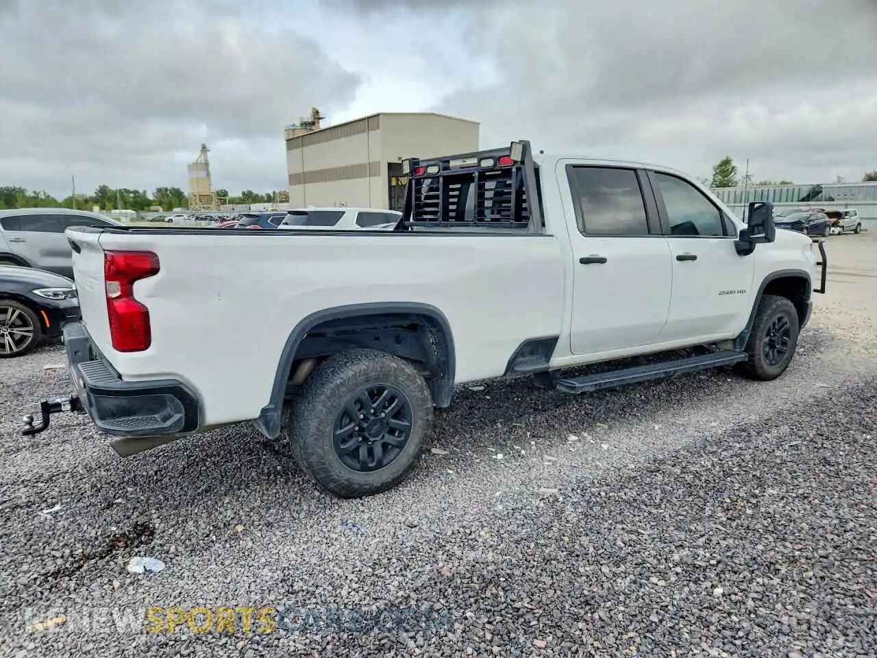3 Photograph of a damaged car 1GC1YLE74MF137515 CHEVROLET SILVERADO 2021