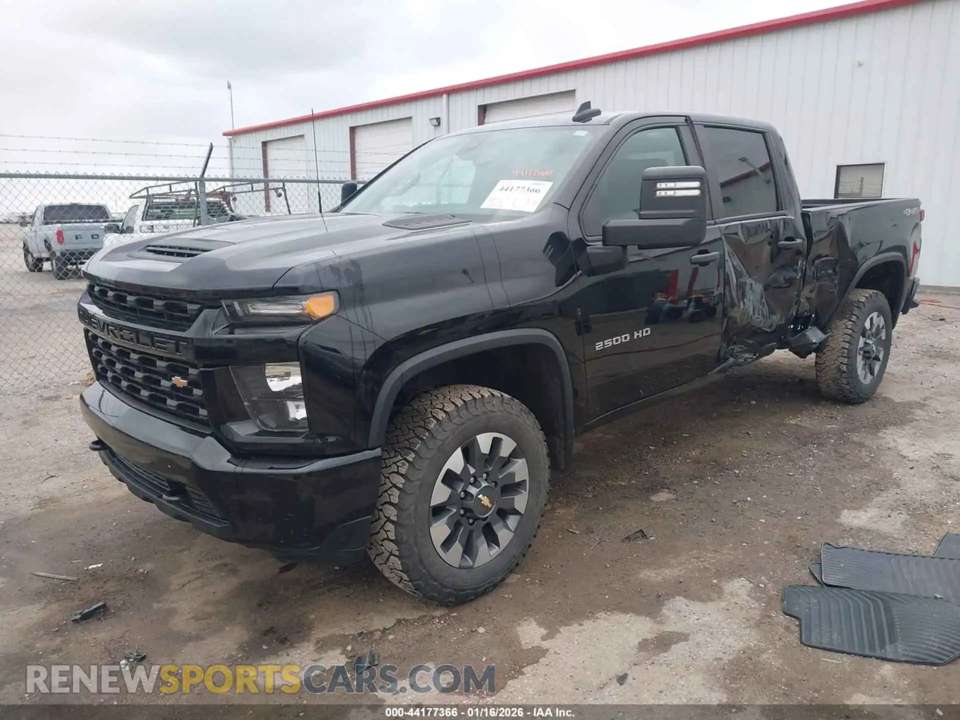 2 Фотография поврежденного автомобиля 1GC1YME74MF251049 CHEVROLET SILVERADO 2021