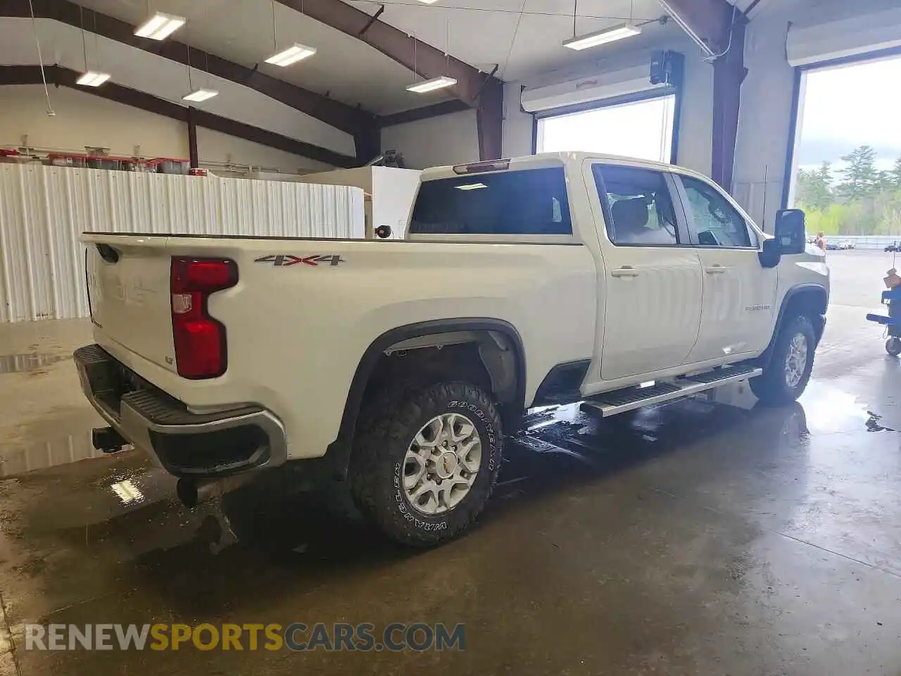 3 Photograph of a damaged car 1GC1YNEY4MF289430 CHEVROLET SILVERADO 2021