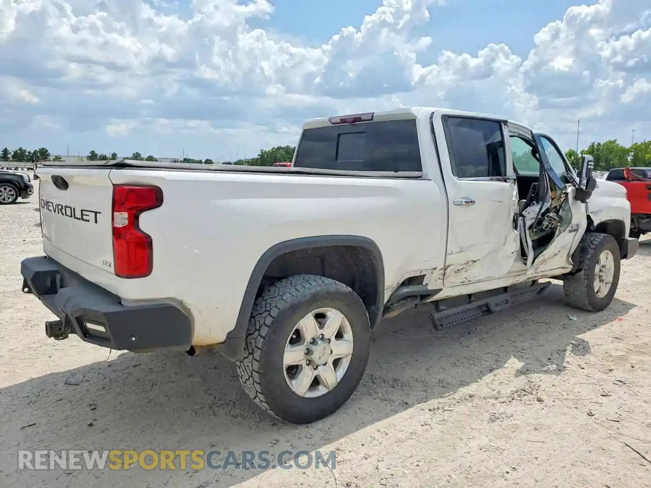 3 fotografías del automóvil dañado 1GC1YPEY0MF247994 CHEVROLET SILVERADO 2021