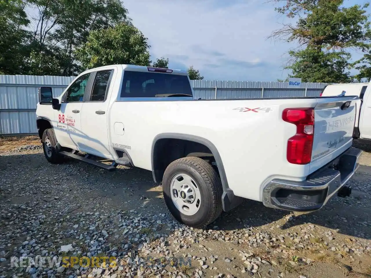 2 Photograph of a damaged car 1GC2YLEY2MF107281 CHEVROLET SILVERADO 2021