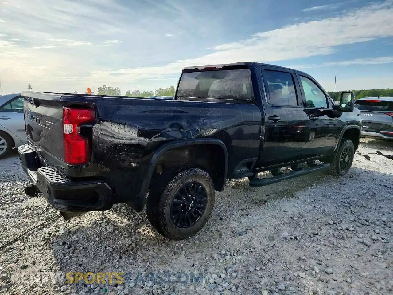3 fotografías del automóvil dañado 1GC4YNE7XMF122932 CHEVROLET SILVERADO 2021