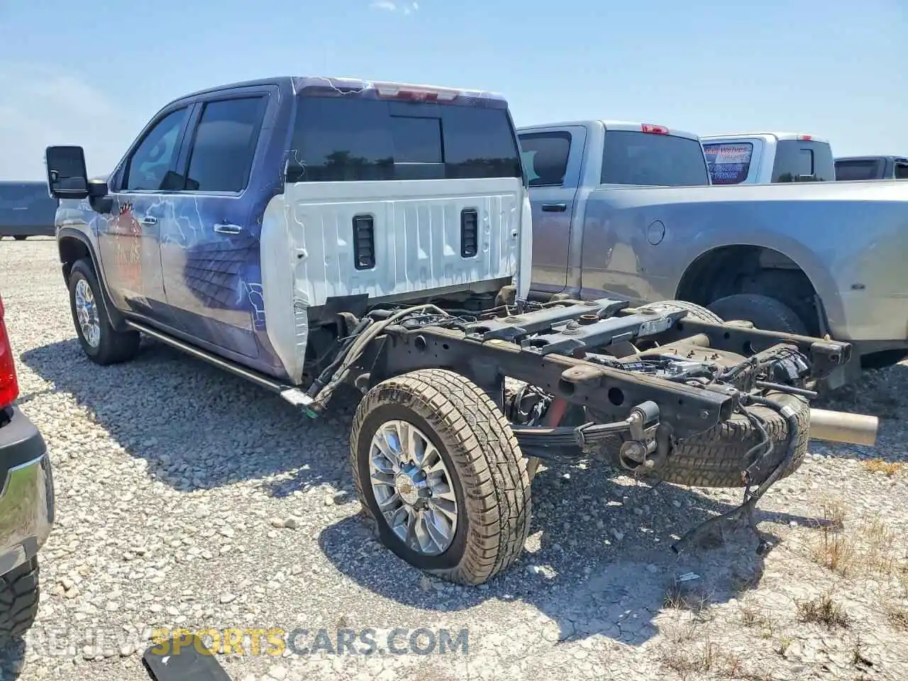 2 Photograph of a damaged car 1GC4YREY9MF192812 CHEVROLET SILVERADO 2021