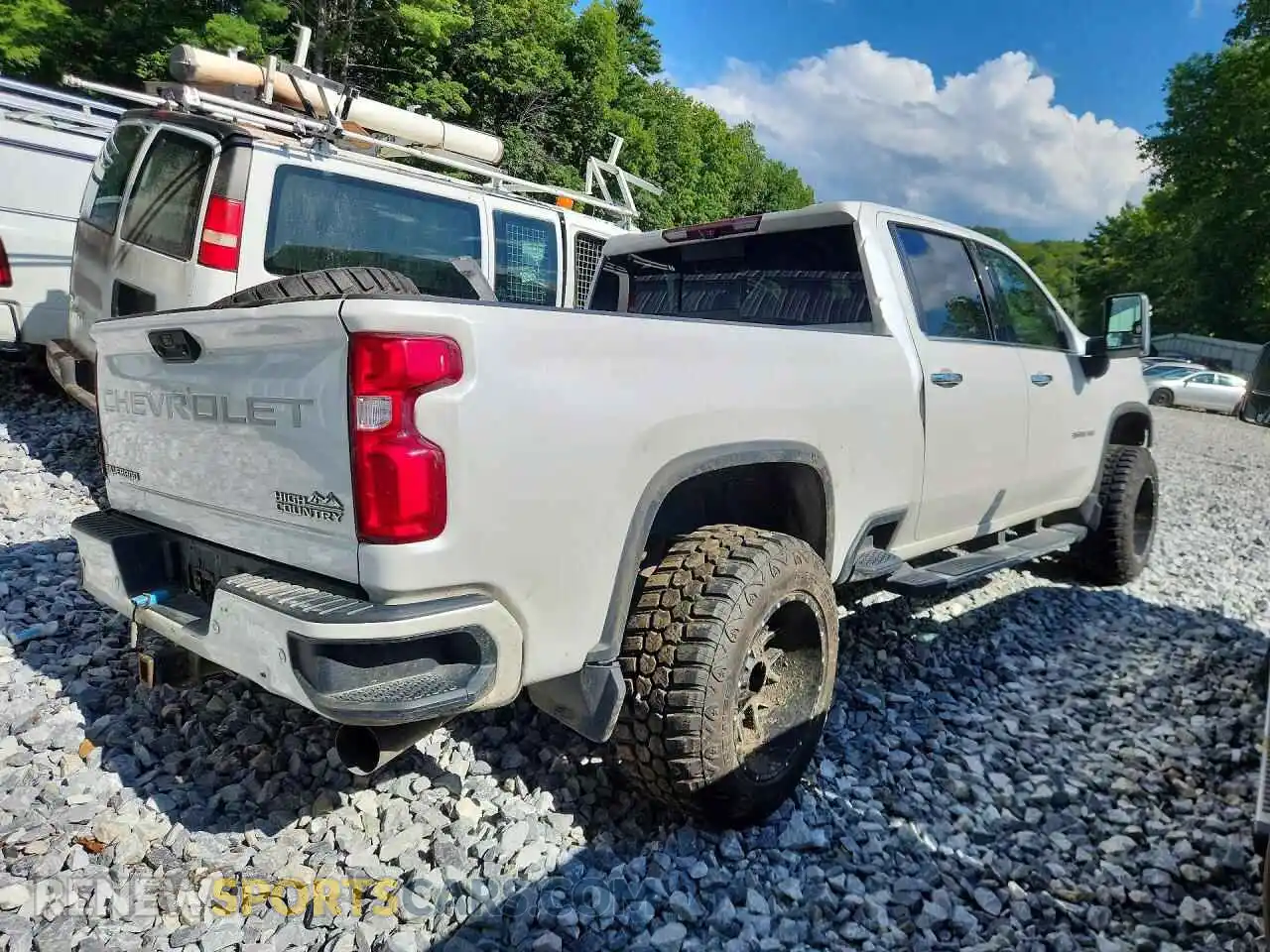 3 Photograph of a damaged car 1GC4YVEY7MF122072 CHEVROLET SILVERADO 2021
