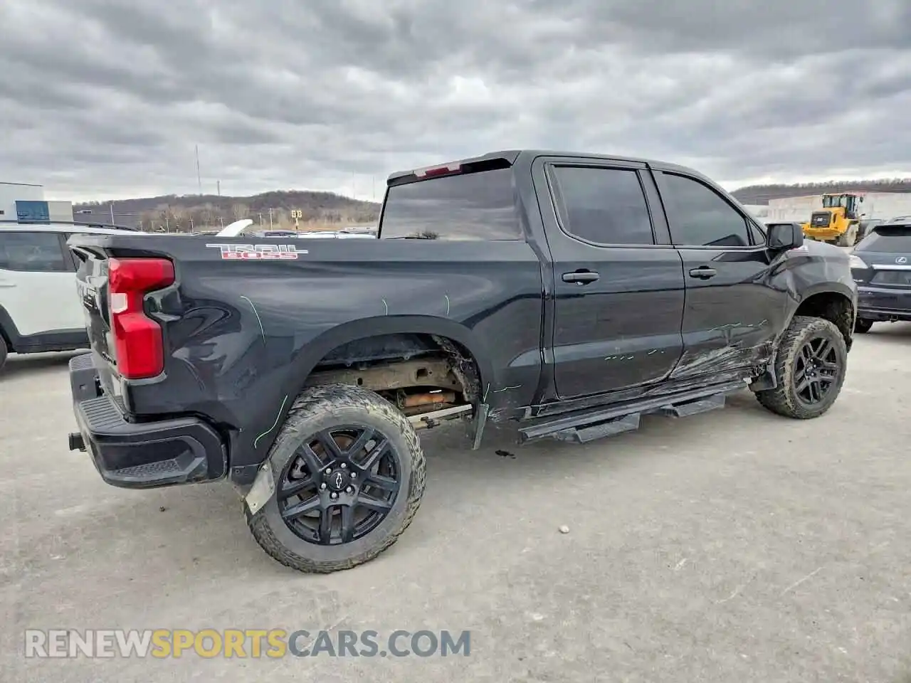 3 Photograph of a damaged car 1GCPYCEF5MZ401535 CHEVROLET SILVERADO 2021