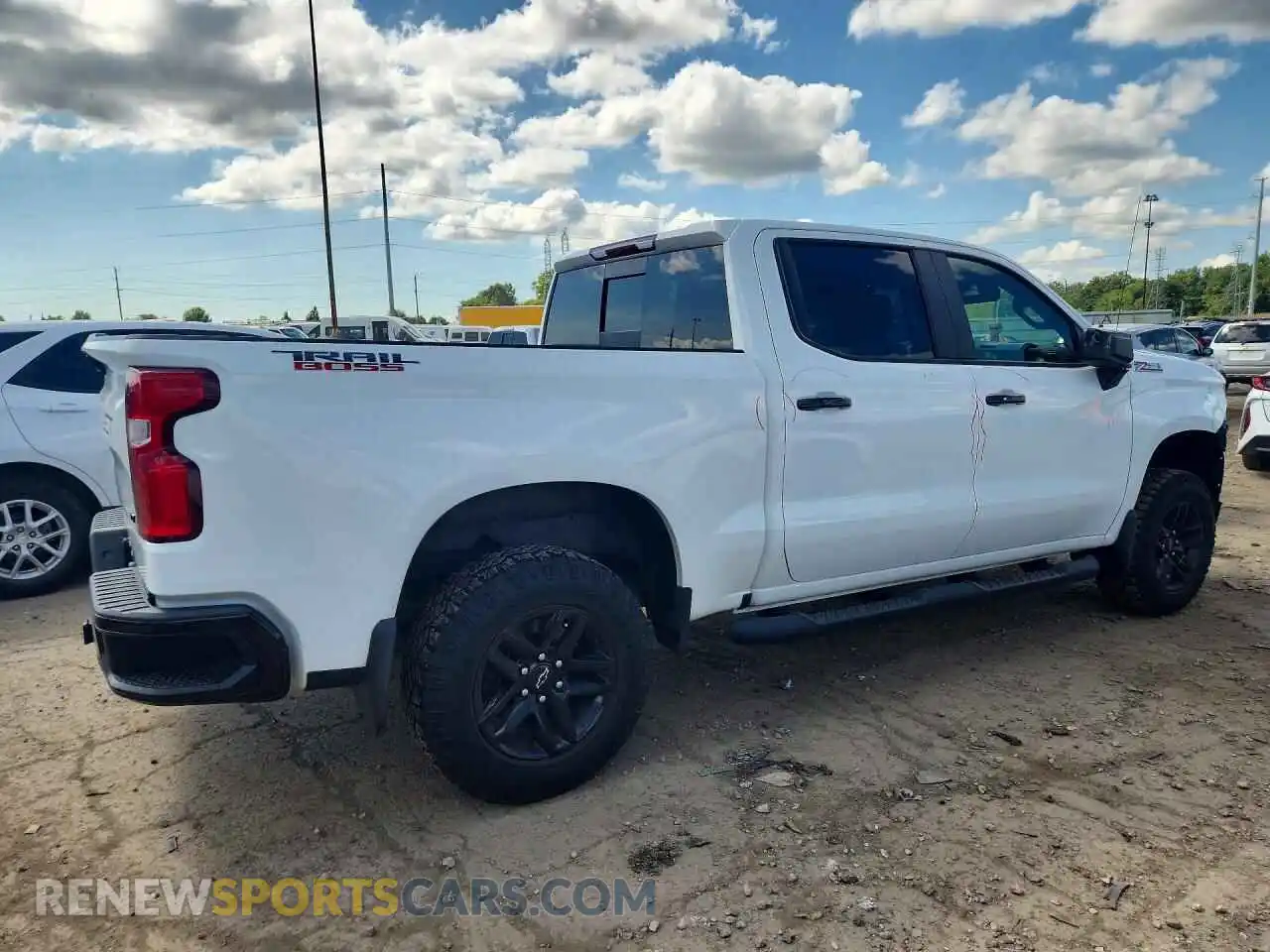 3 fotografías del automóvil dañado 1GCPYFED0MZ191619 CHEVROLET SILVERADO 2021