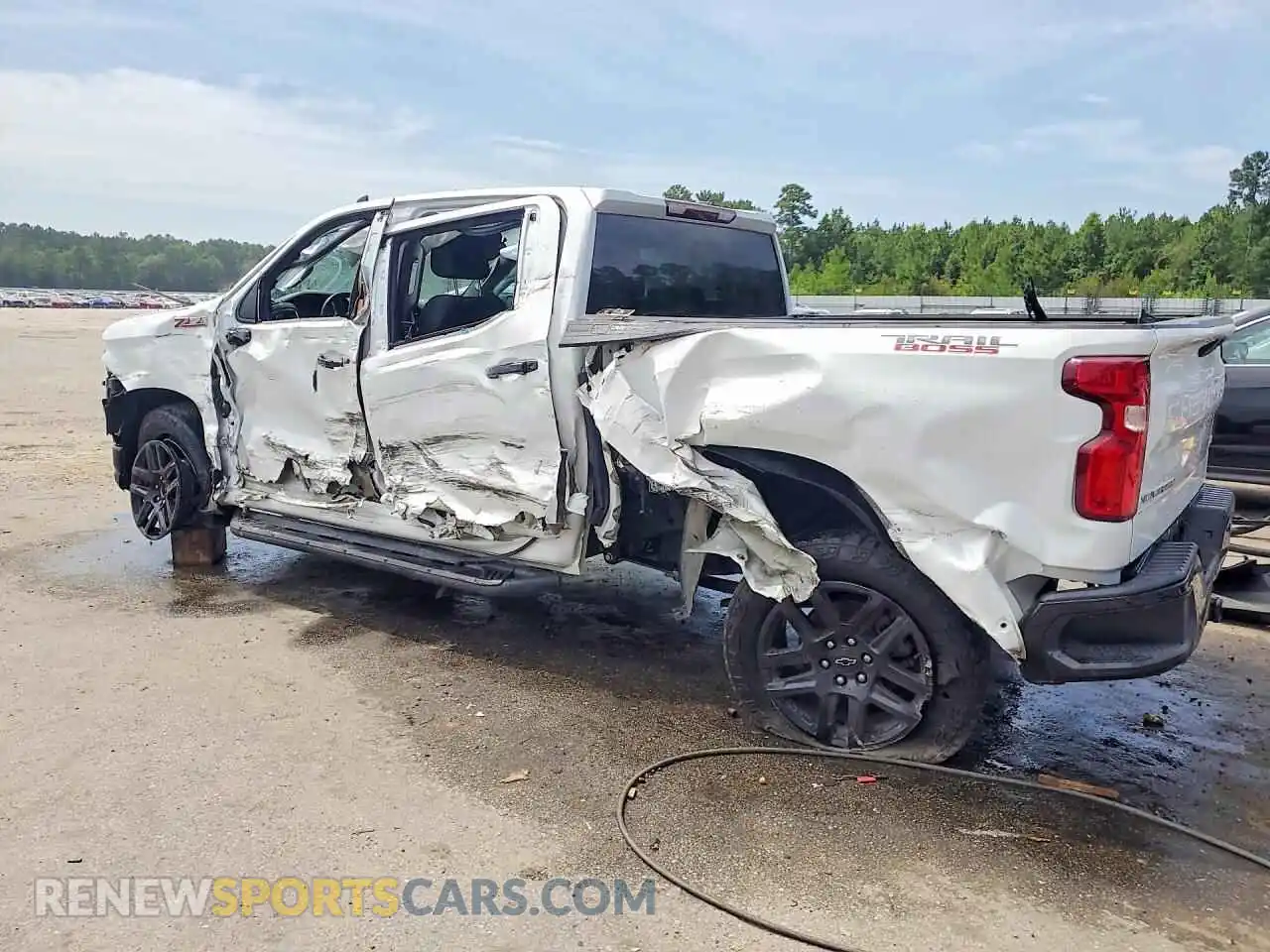 2 Photograph of a damaged car 1GCPYFED0MZ453591 CHEVROLET SILVERADO 2021