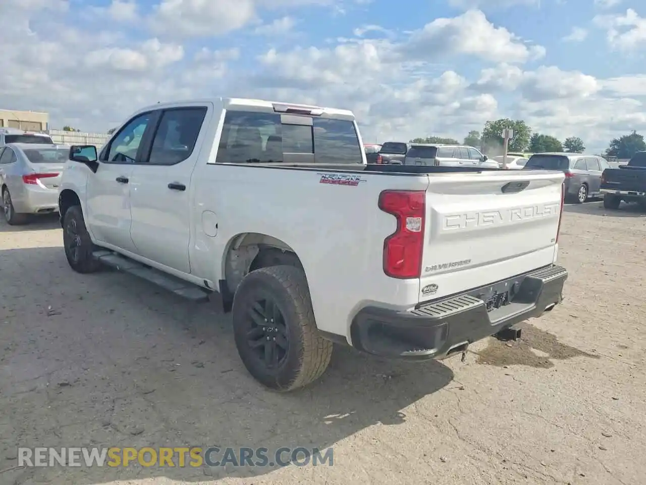 2 Photograph of a damaged car 1GCPYFED1MZ389691 CHEVROLET SILVERADO 2021