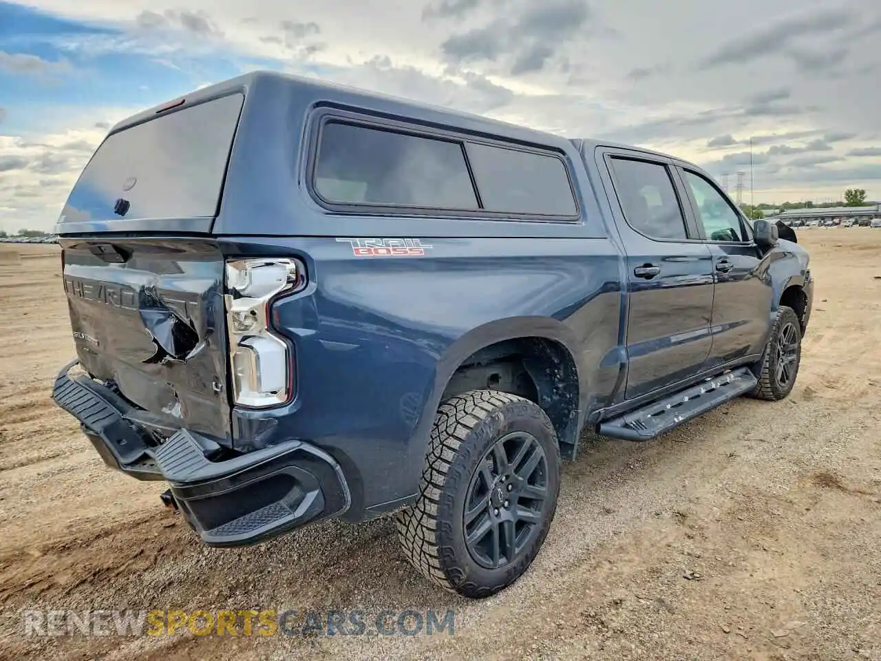 3 fotografías del automóvil dañado 1GCPYFED1MZ426951 CHEVROLET SILVERADO 2021