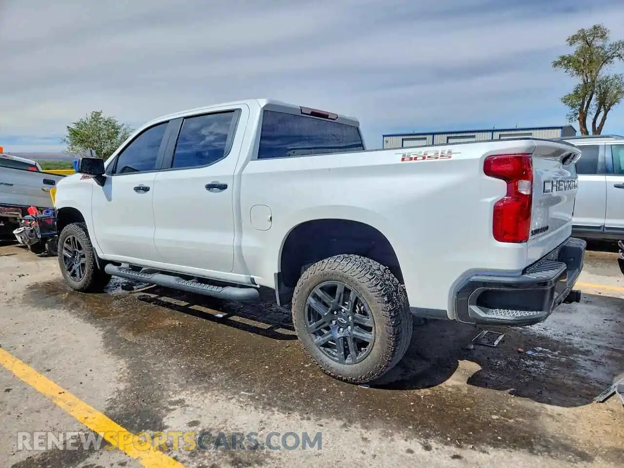 2 Photograph of a damaged car 1GCPYFED2MZ415151 CHEVROLET SILVERADO 2021