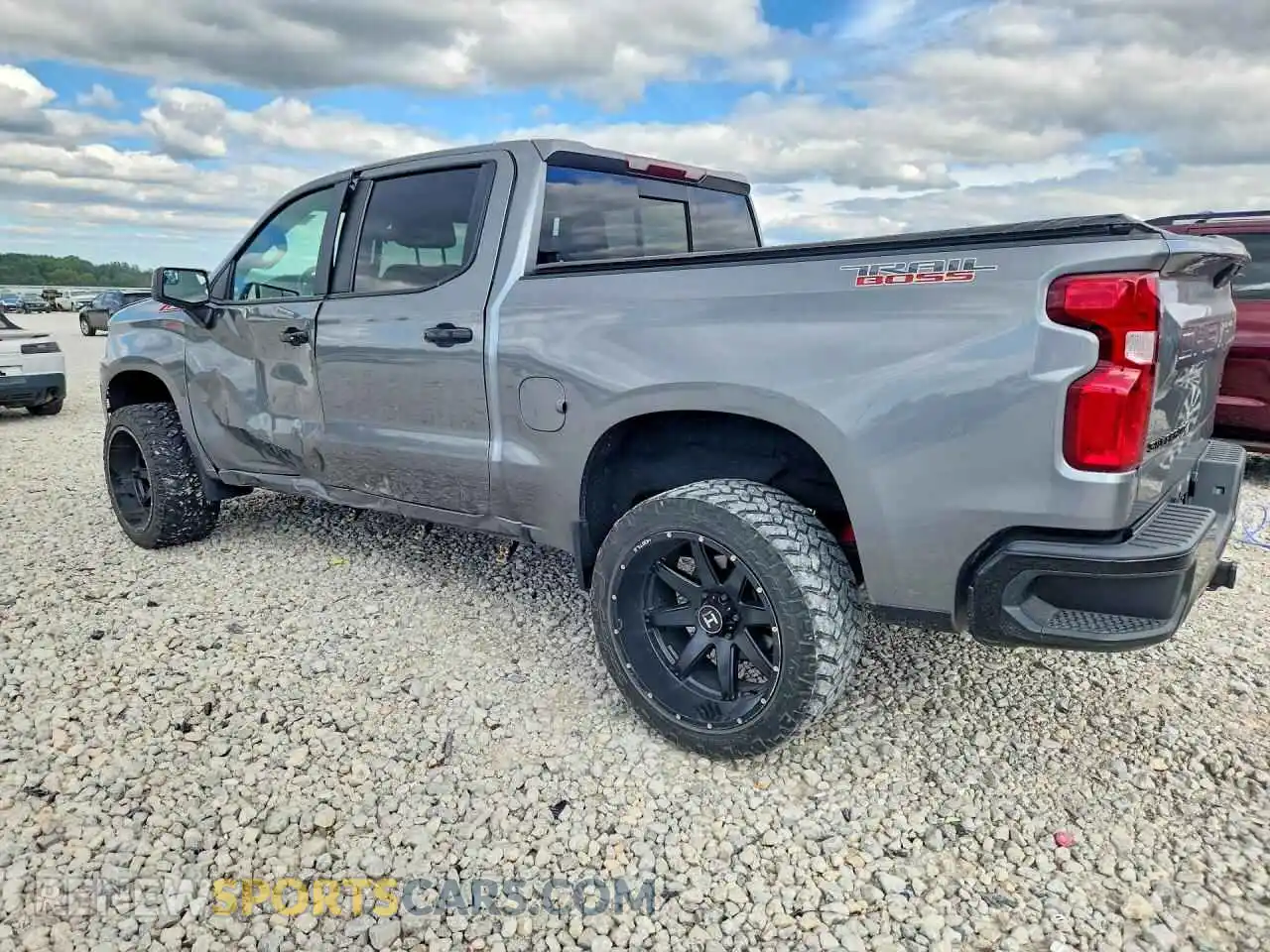 2 fotografías del automóvil dañado 1GCPYFED5MZ292025 CHEVROLET SILVERADO 2021
