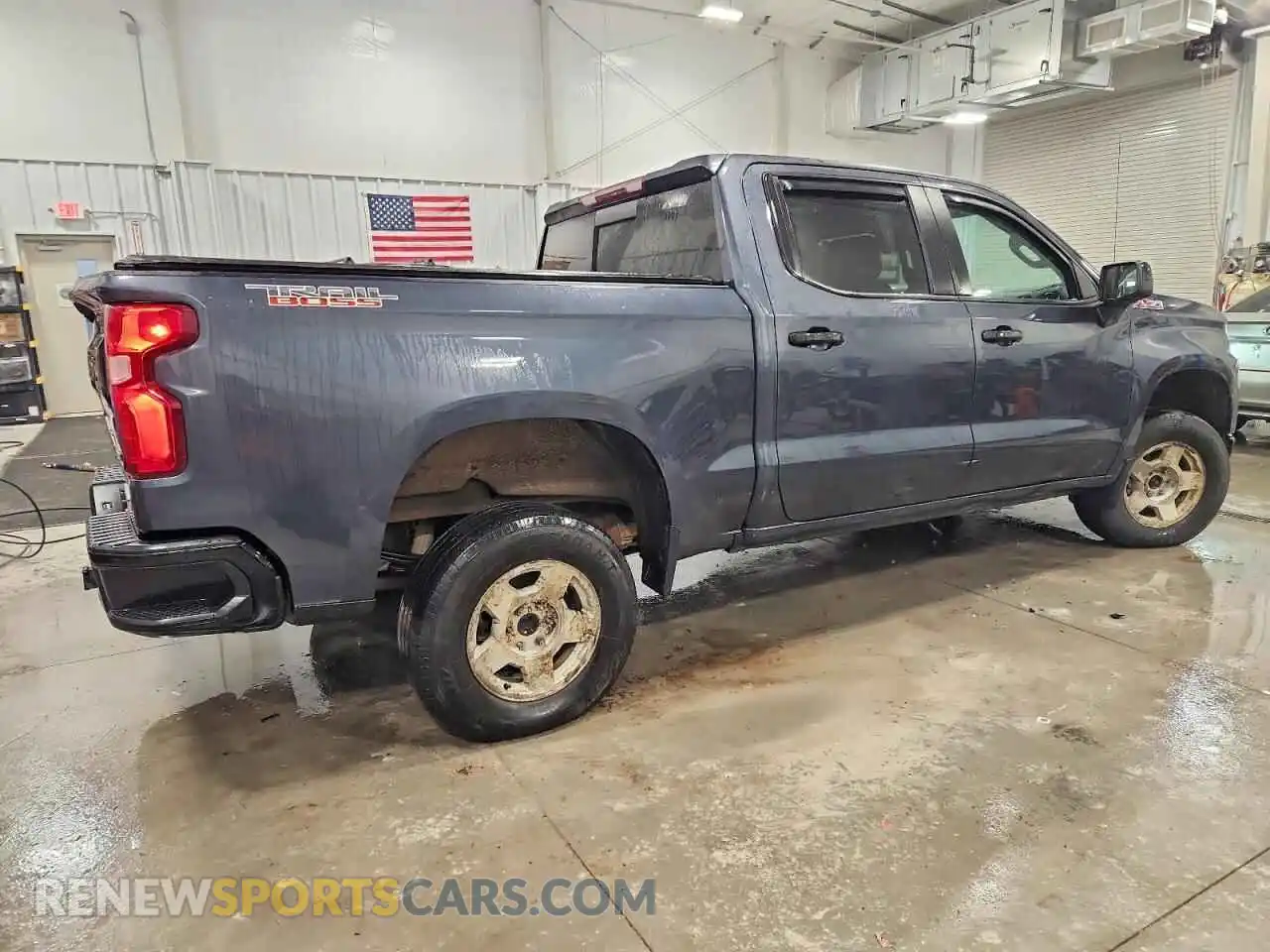 3 Photograph of a damaged car 1GCPYFED6MZ153490 CHEVROLET SILVERADO 2021